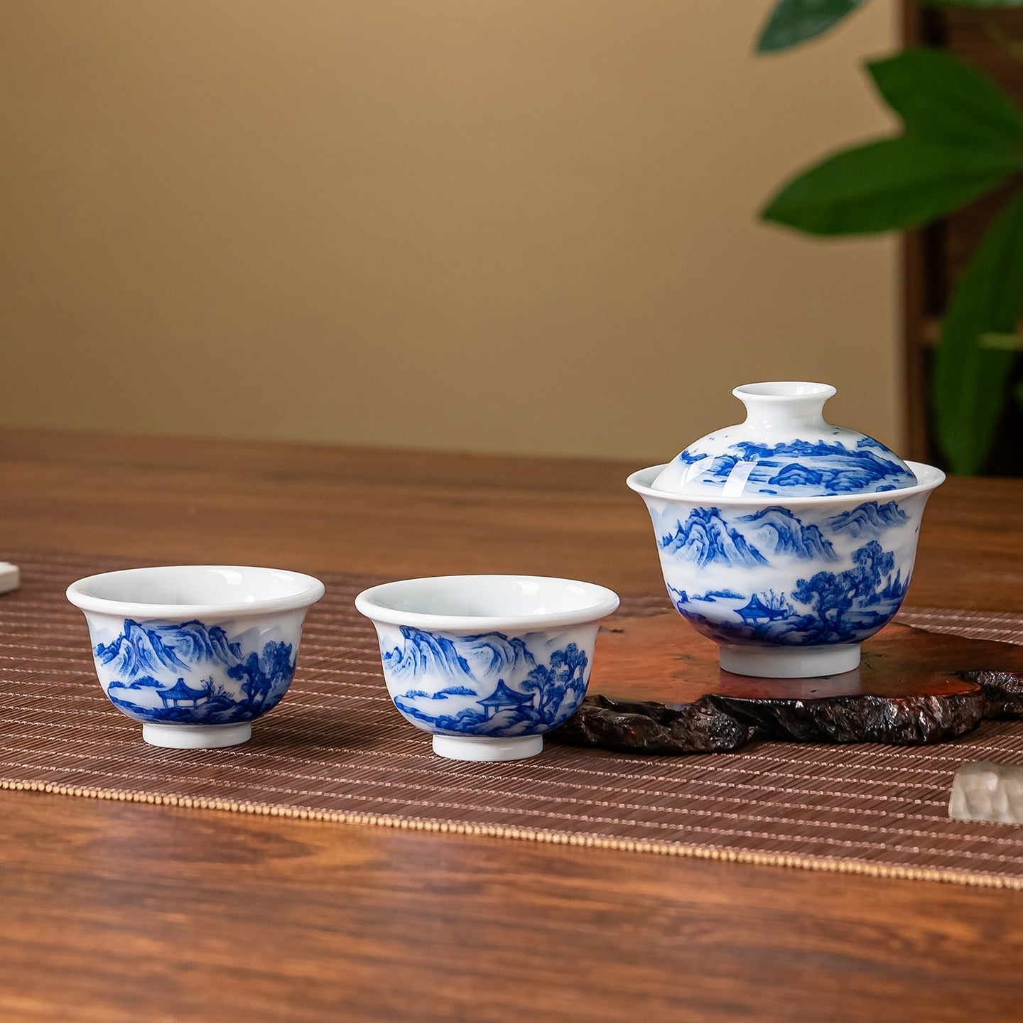 Shan Shui 100cc - Jing De Zhen Porcelain Gaiwan zycschina