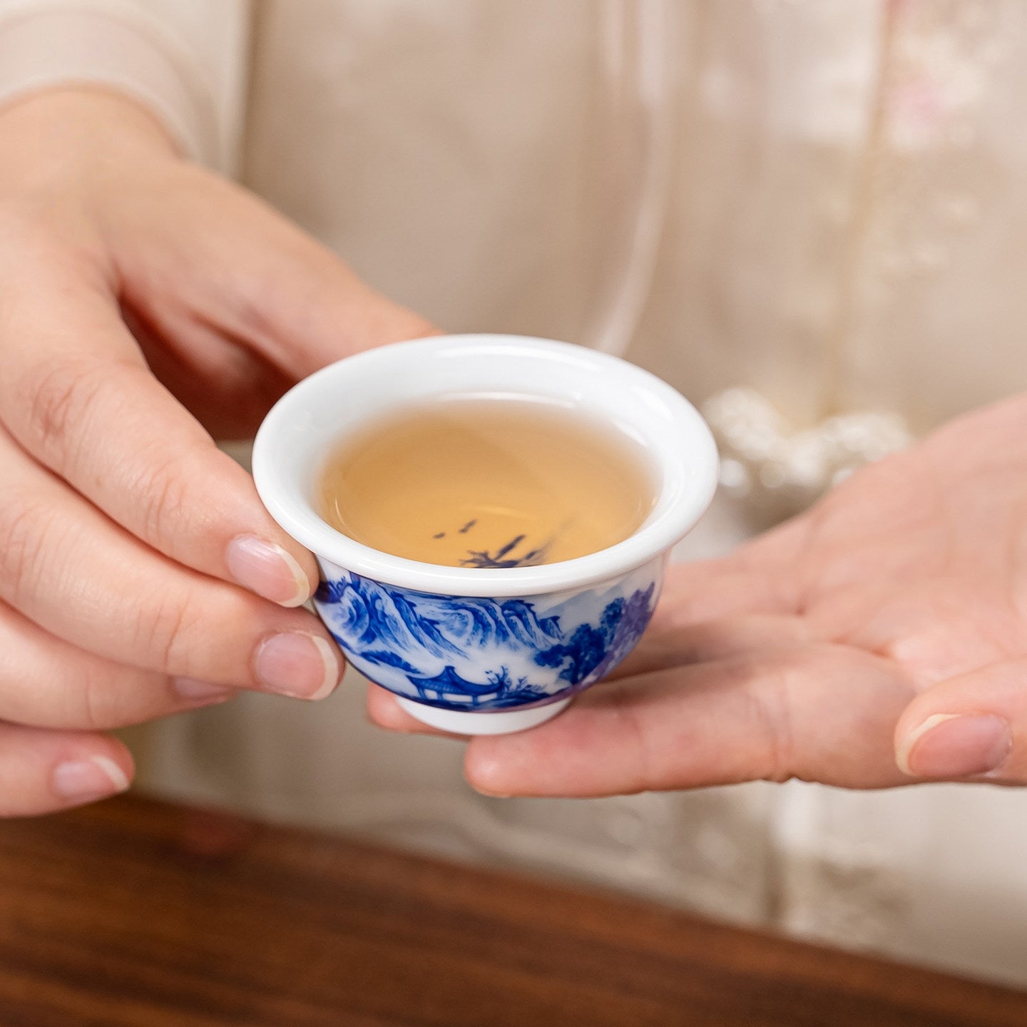 Shan Shui 100cc - Jing De Zhen Porcelain Gaiwan zycschina