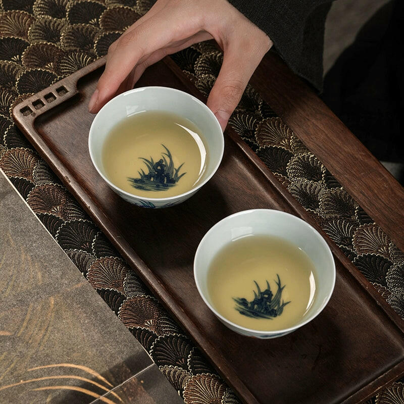 Shui Cao Jin Yu - Jing De Zhen Porcelain Teacup zycschina