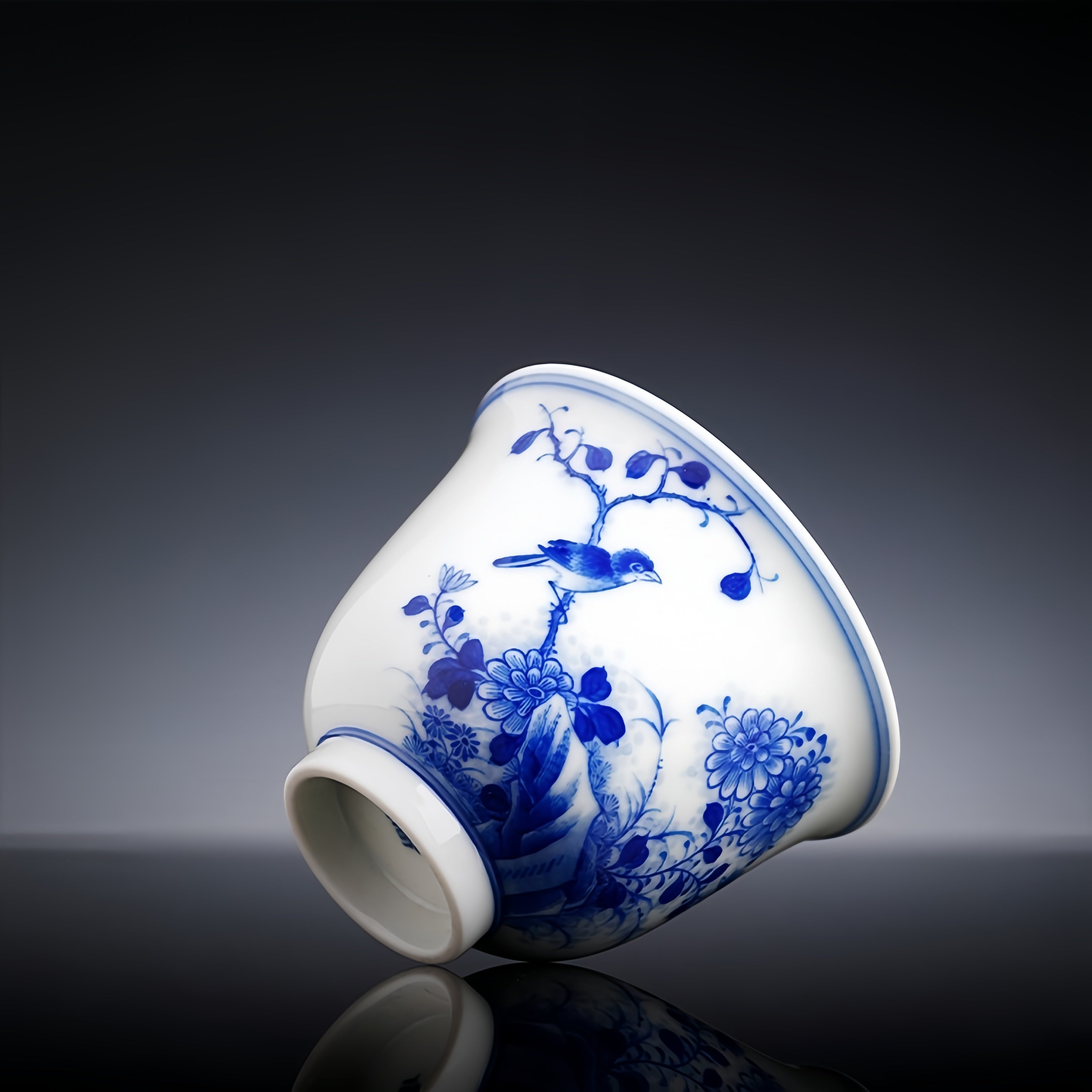 Ju Shi Hua Niao 70cc - Jing De Zhen Porcelain Teacup.