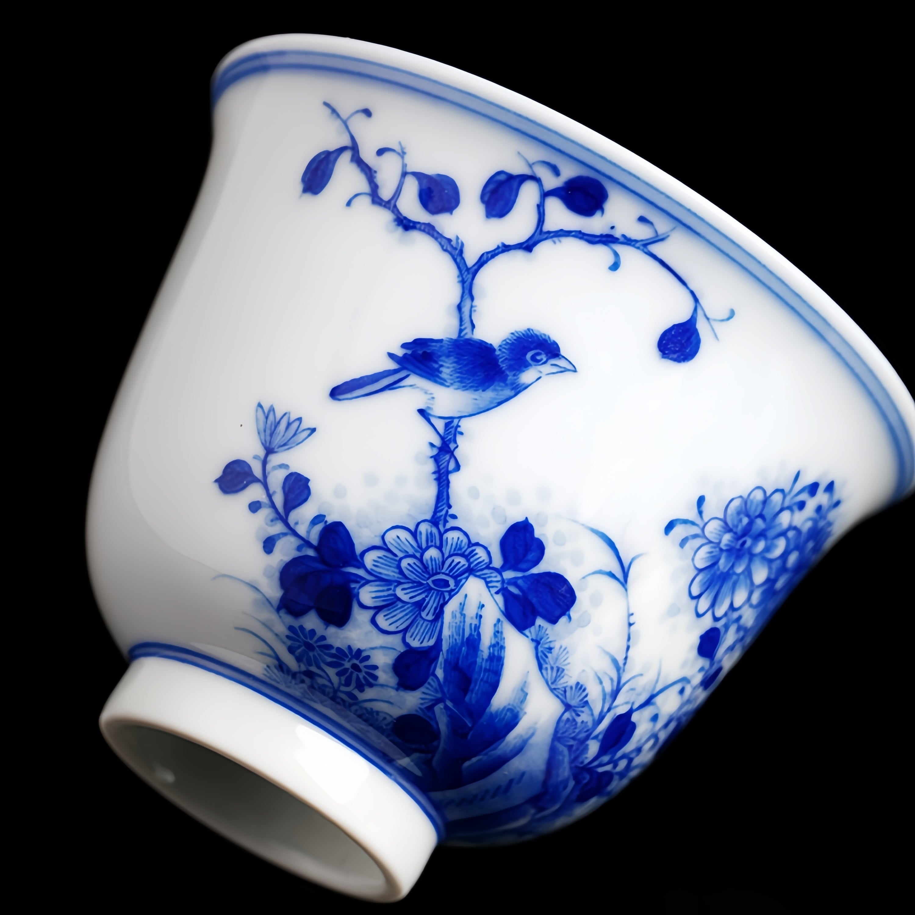 Ju Shi Hua Niao 70cc - Jing De Zhen Porcelain Teacup.
