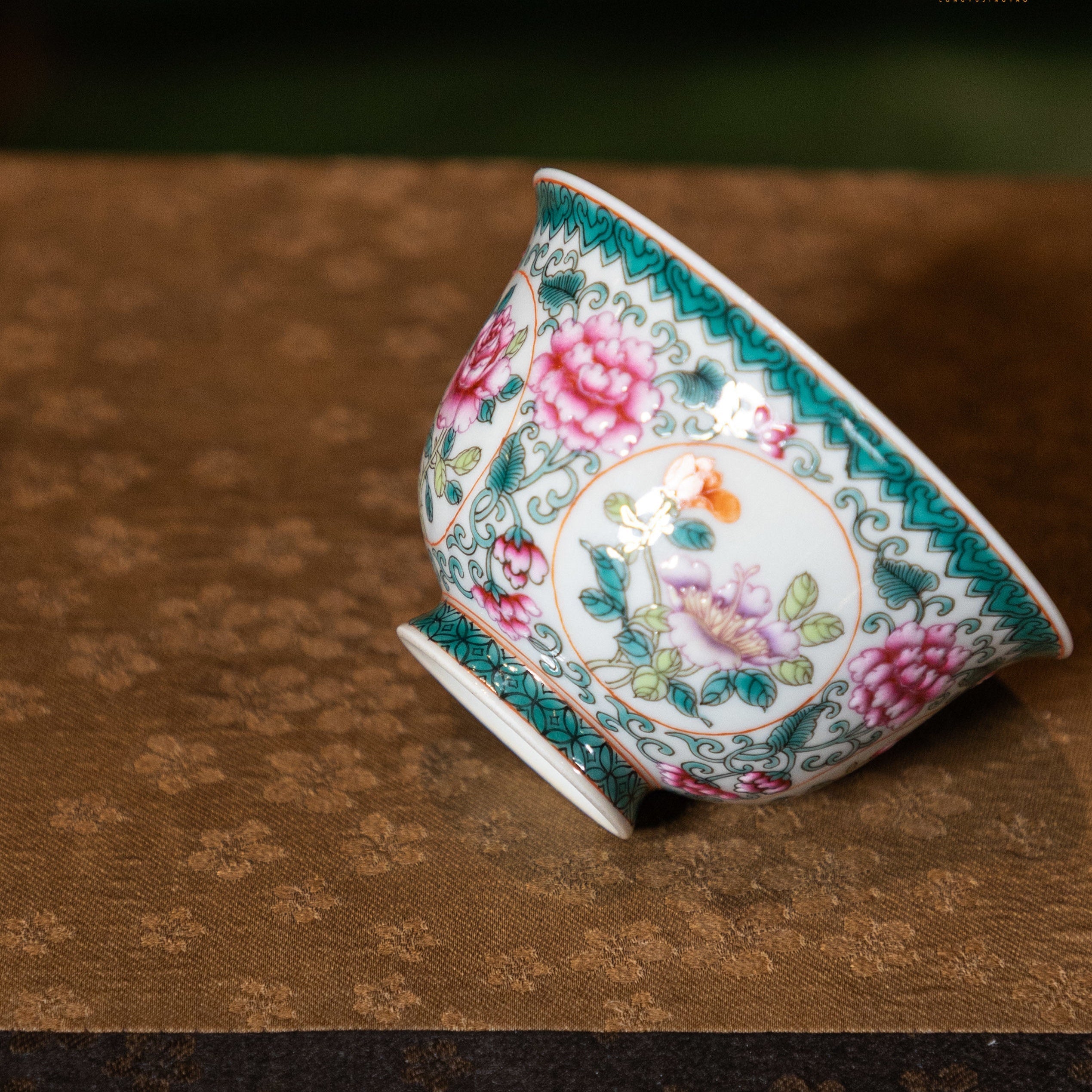 Hua Hui 90cc - Jing De Zhen Porcelain Gaiwan zycschina