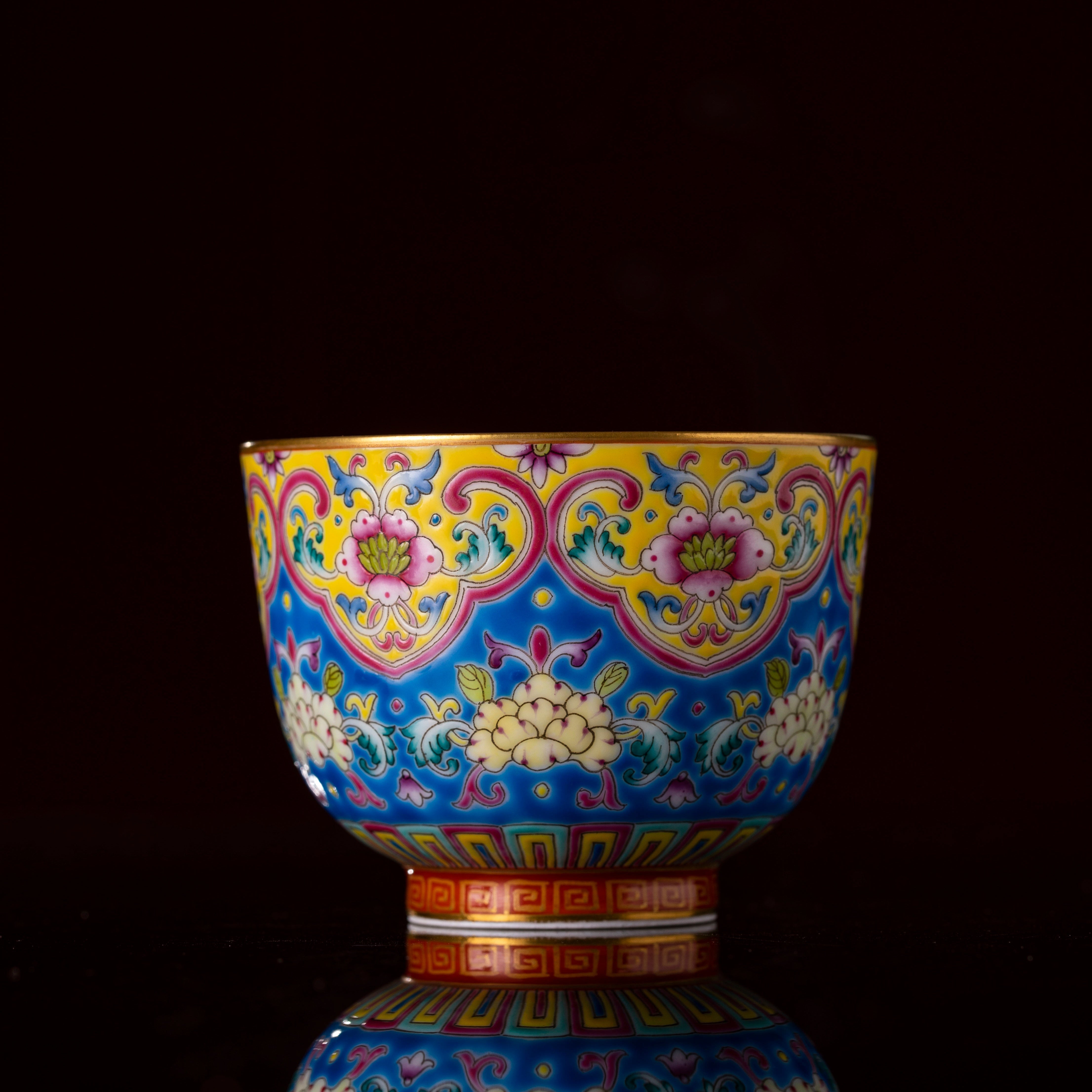 Ru Yi Bao Xiang 120cc - Jing De Zhen Porcelain Teacup zycschina
