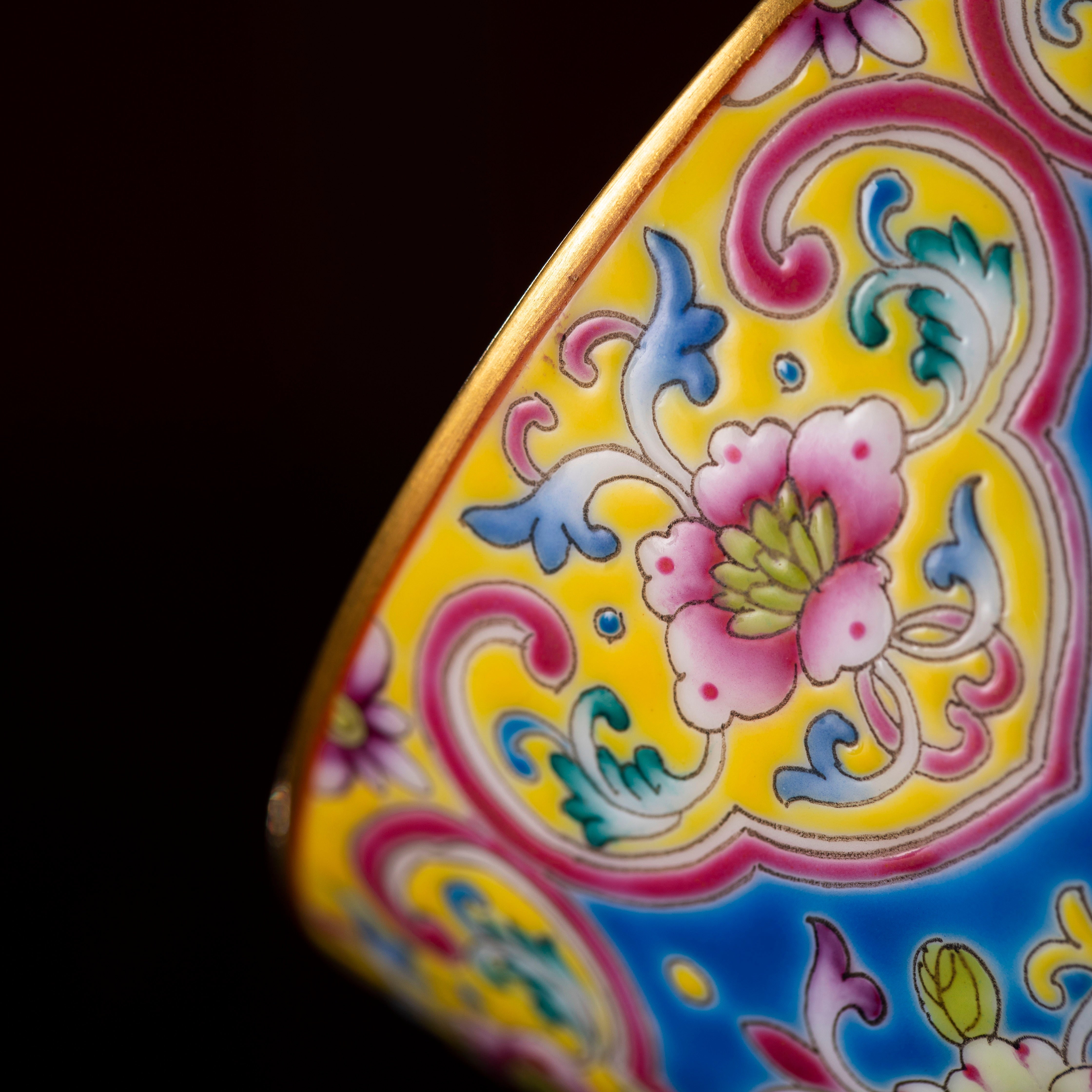 Ru Yi Bao Xiang 120cc - Jing De Zhen Porcelain Teacup zycschina