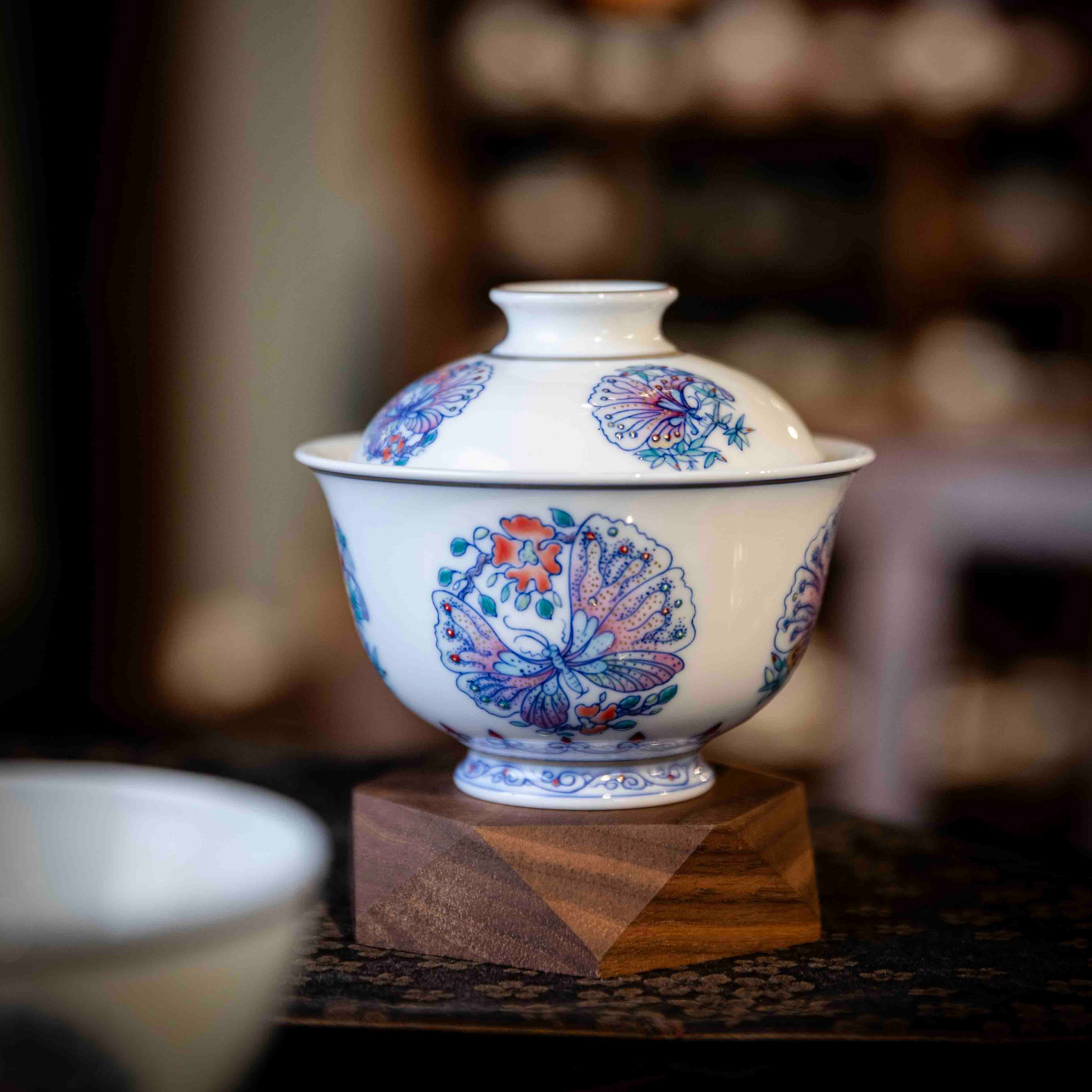 Tuan Hua Die 180cc - Jing De Zhen Porcelain Gaiwan Set zycschina