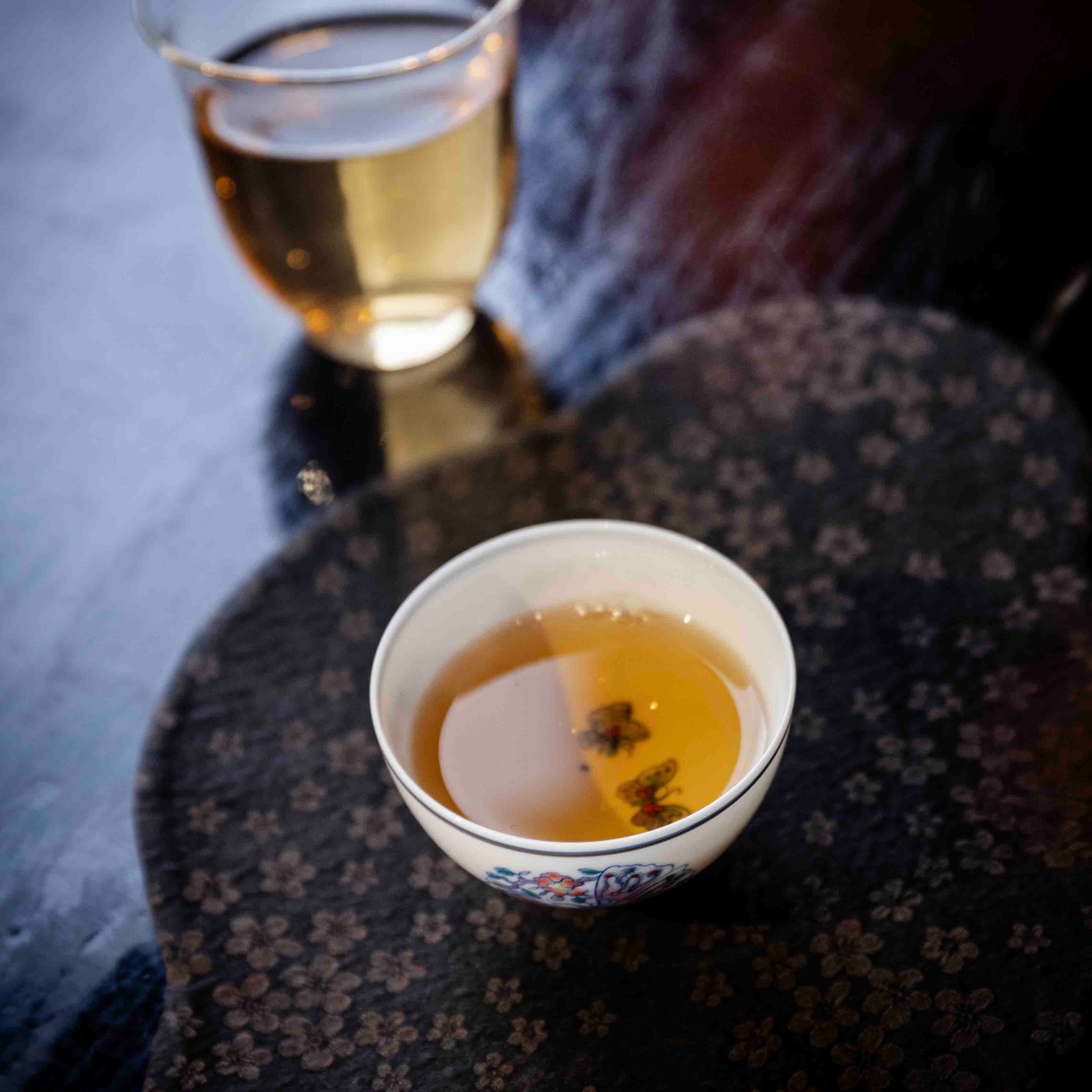 Tuan Hua Die 180cc - Jing De Zhen Porcelain Gaiwan Set zycschina