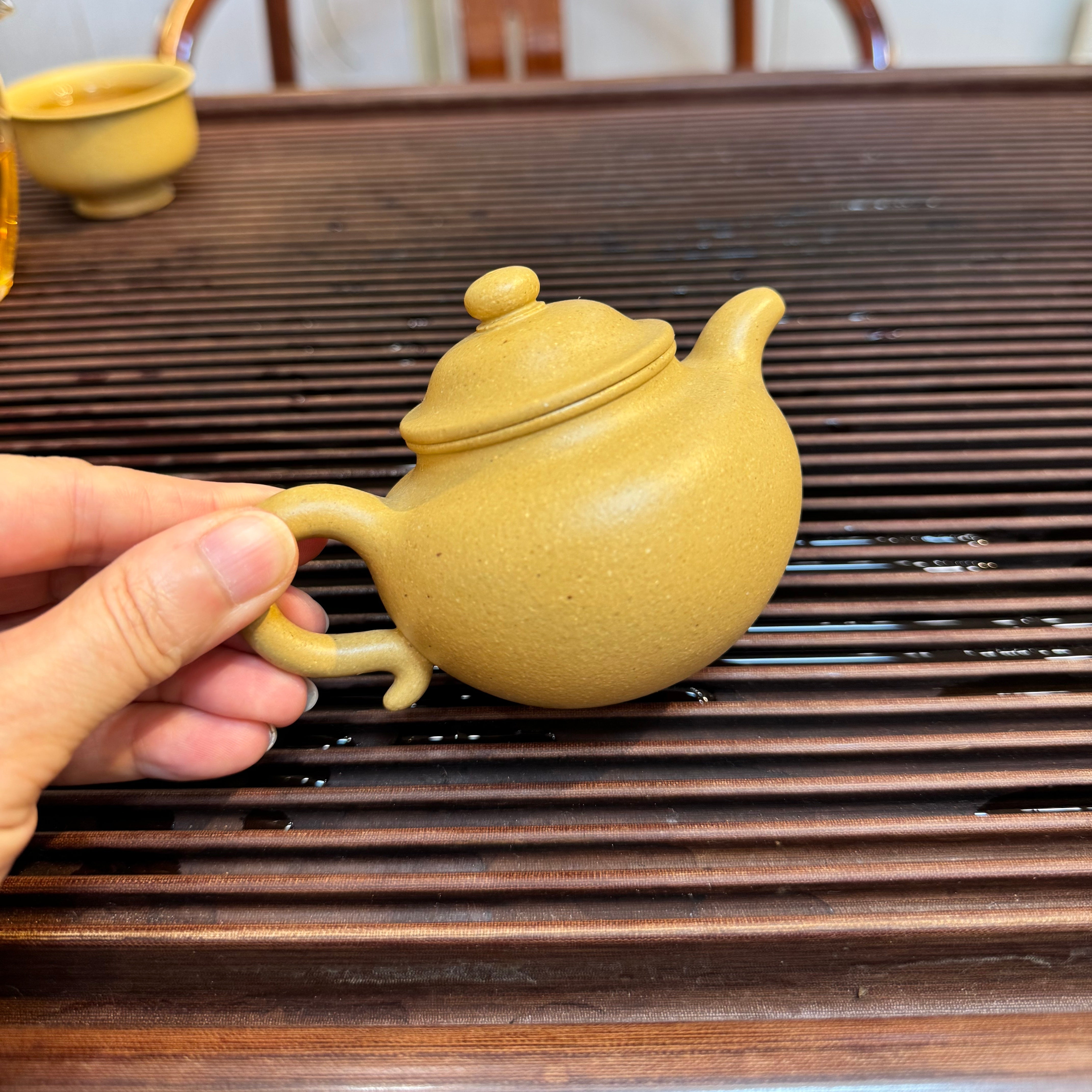 Lian Zi 180cc - Yixing Handmade Teapot 江苏宜兴
