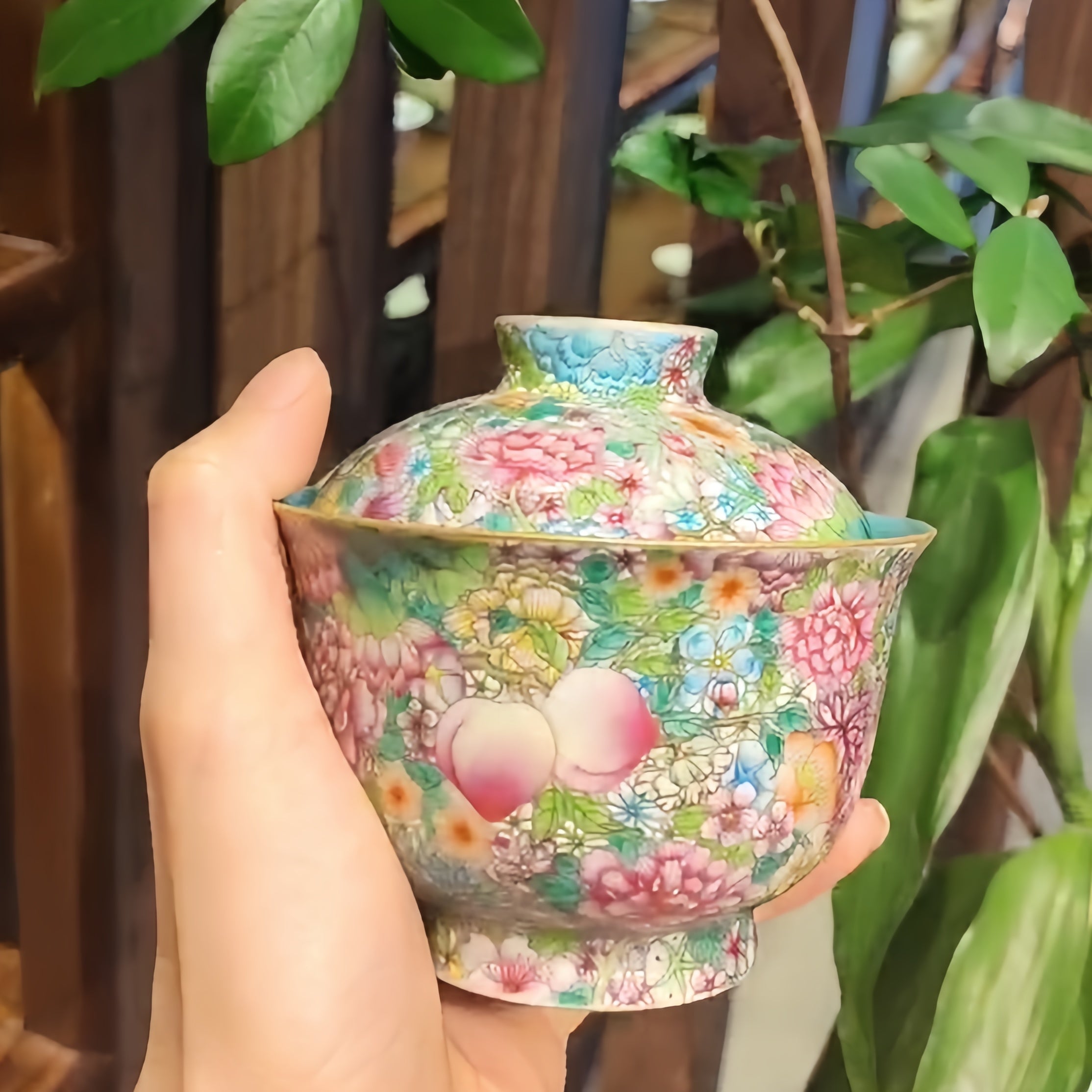 Wan Hua Shou Tao 180cc - Jing De Zhen Porcelain Gaiwan zycschina