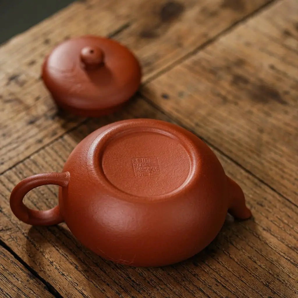Ai Li 200cc - Yixing Handmade Teapot 江苏宜兴