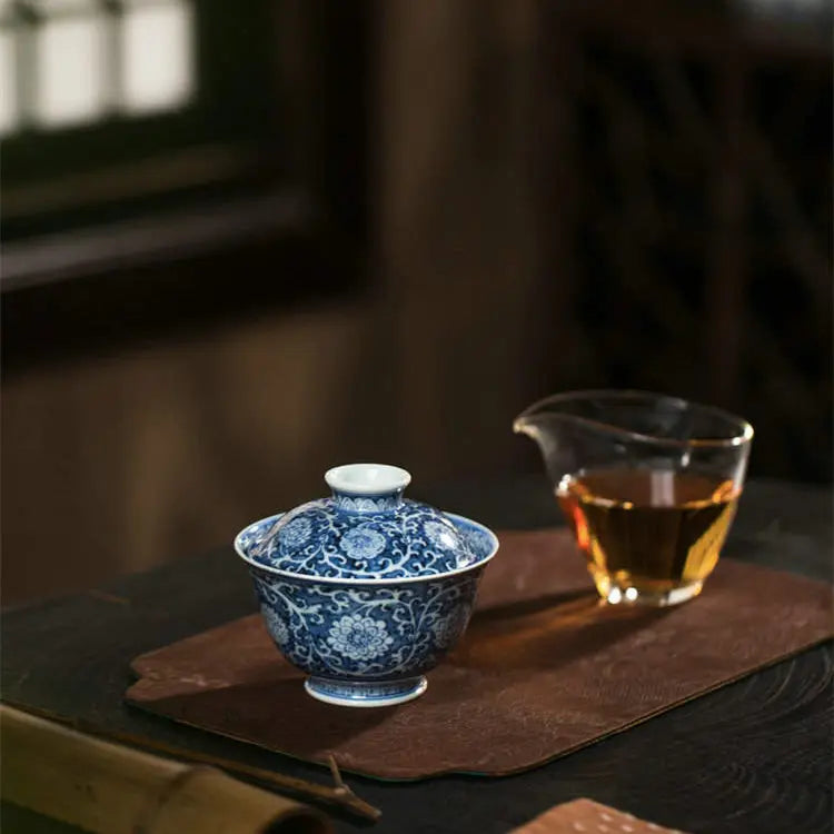 Bai Chan Zhi Hua Hui - Jing De Zhen Porcelain Gaiwan zycschina
