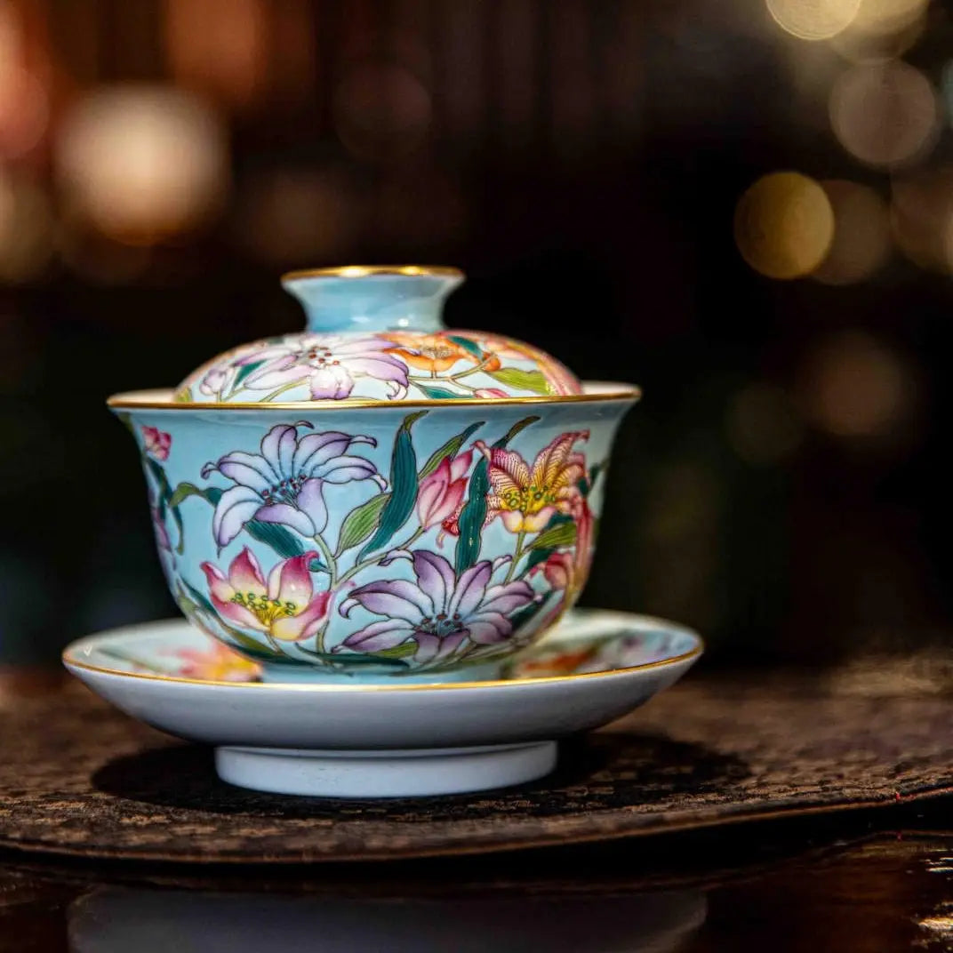 Bai He Hua 125cc - Jing De Zhen Porcelain Gaiwan zycschina