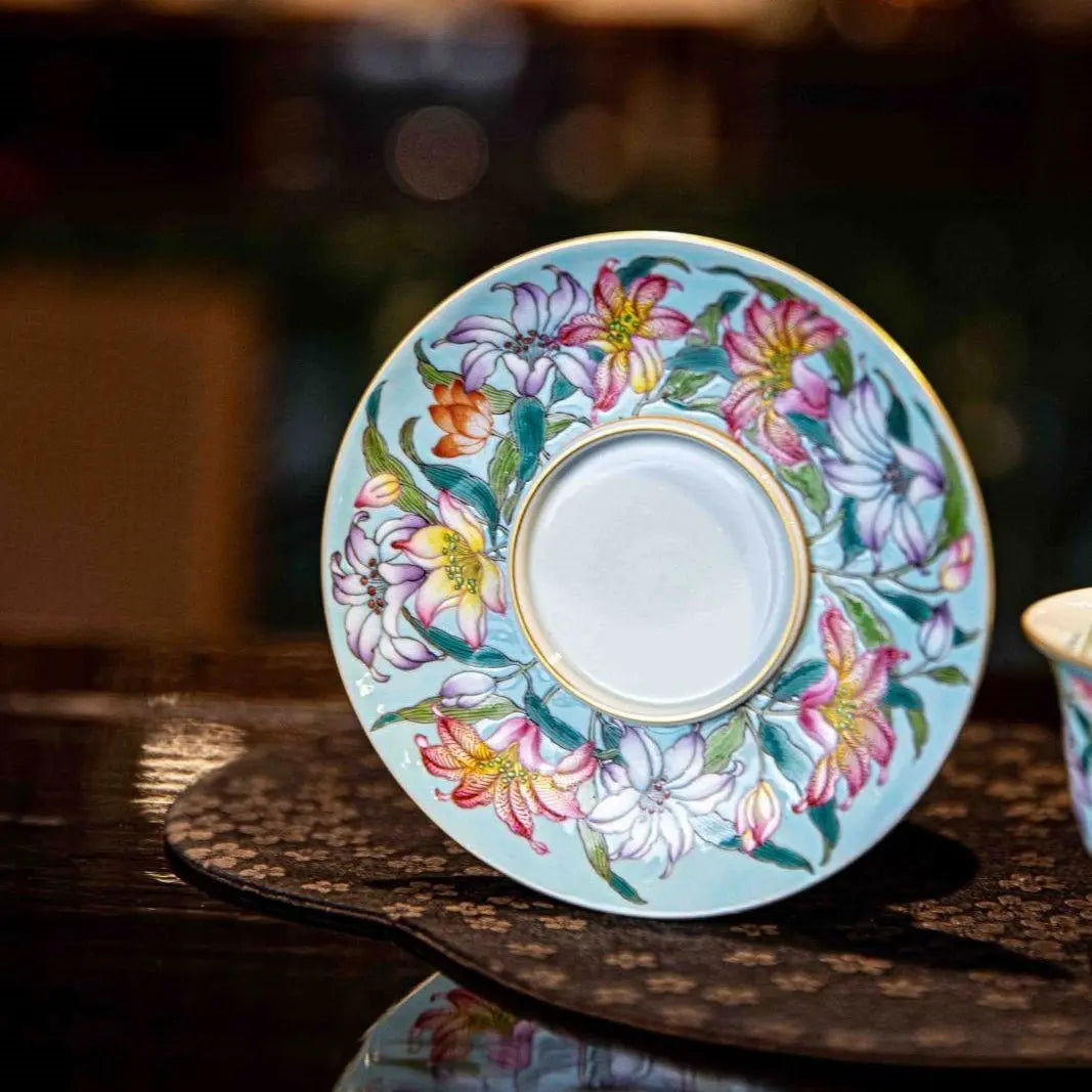Bai He Hua 125cc - Jing De Zhen Porcelain Gaiwan zycschina