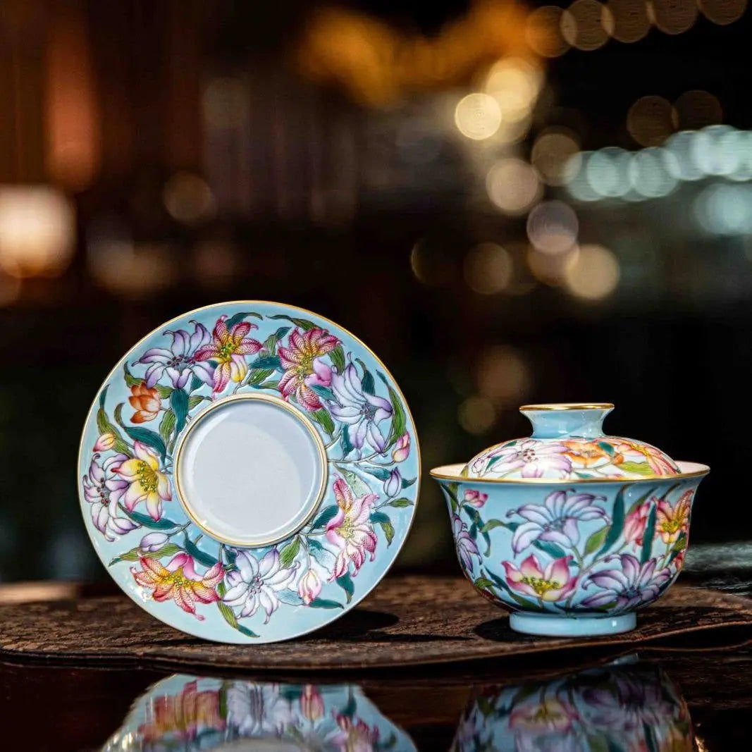 Bai He Hua 125cc - Jing De Zhen Porcelain Gaiwan zycschina