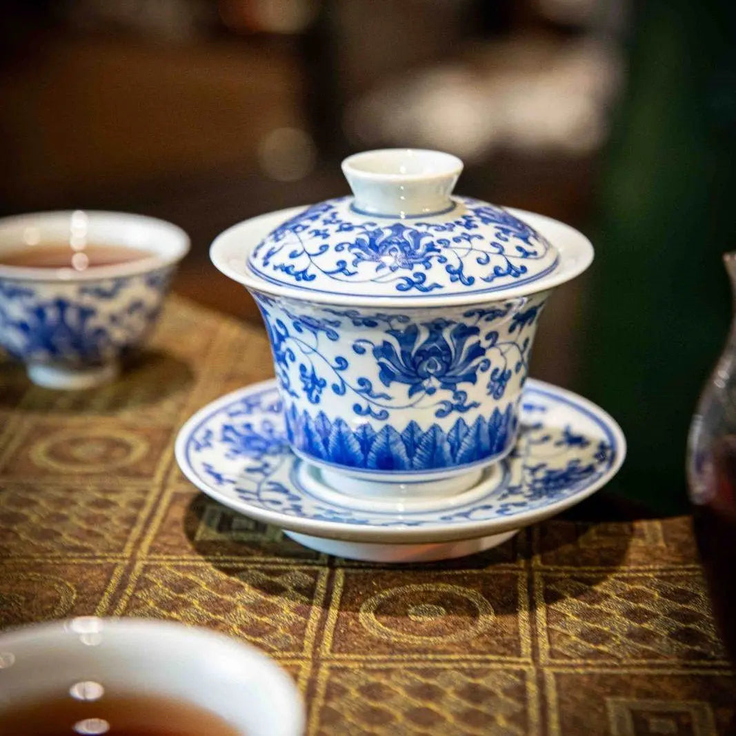 Bao Xiang Hua 150cc - Jing De Zhen Porcelain Gaiwan zycschina