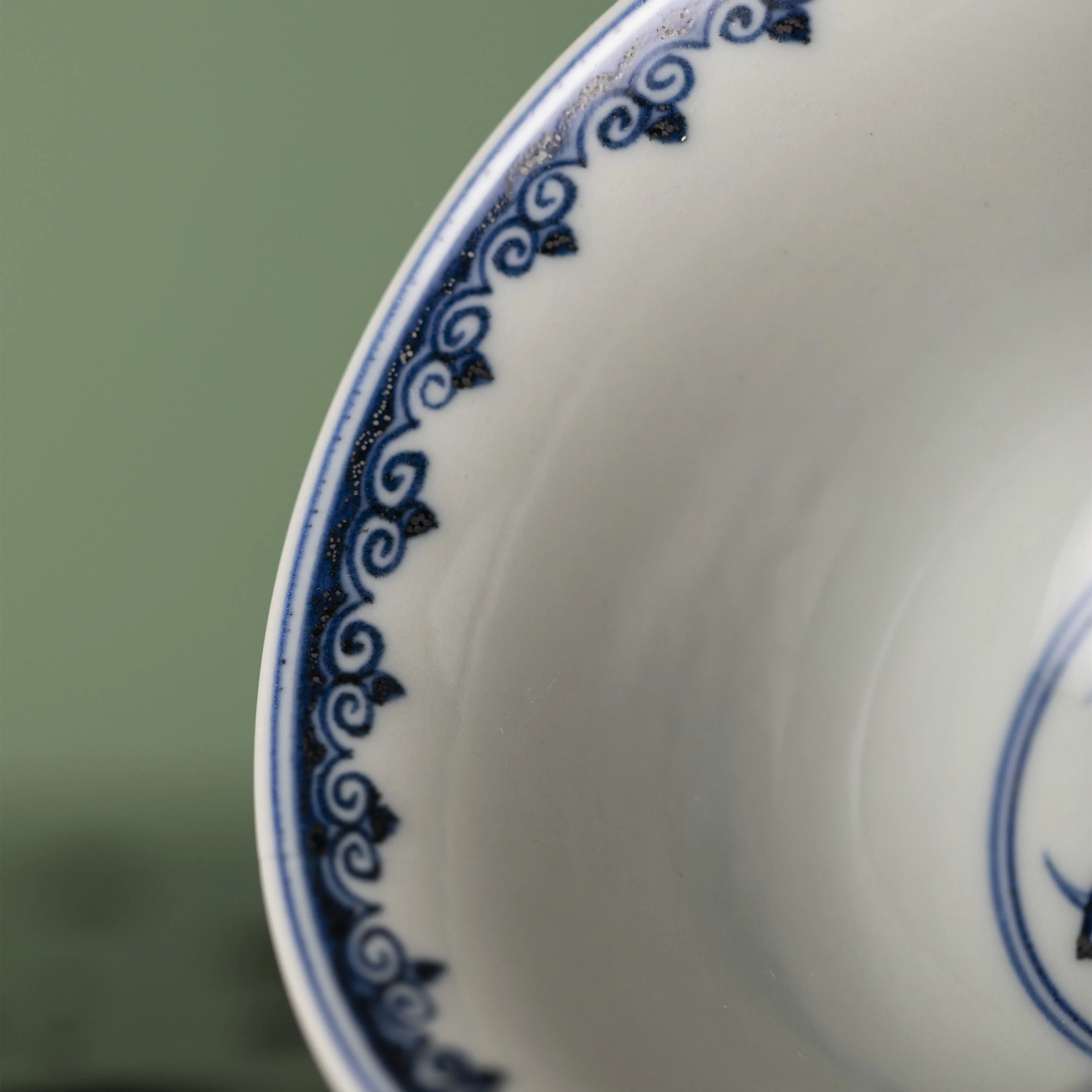 Bao Xiang Wen - Jing De Zhen Porcelain Gaiwan zycschina