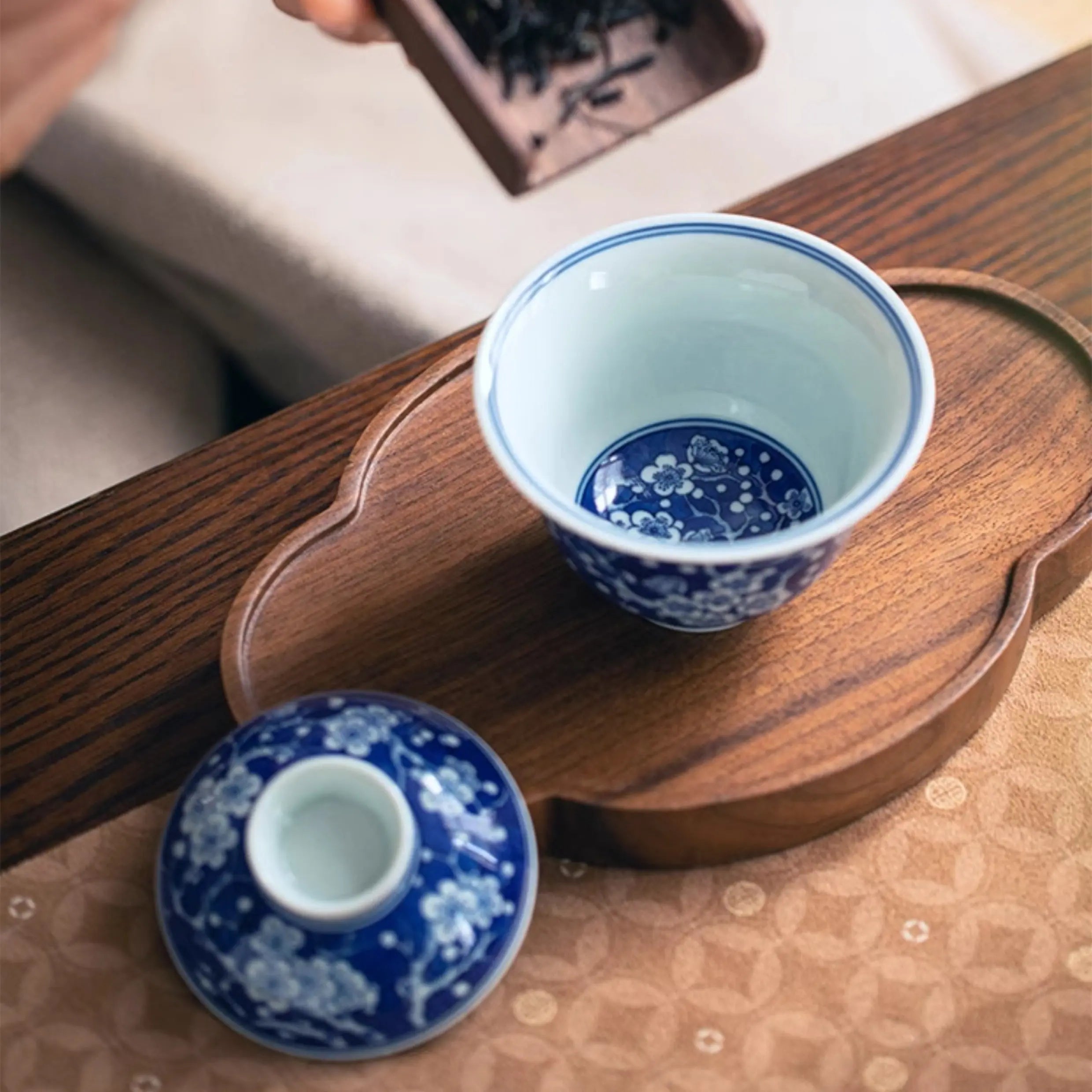 Bing Mei Er Cai- Jing De Zhen Porcelain Gaiwan zycschina