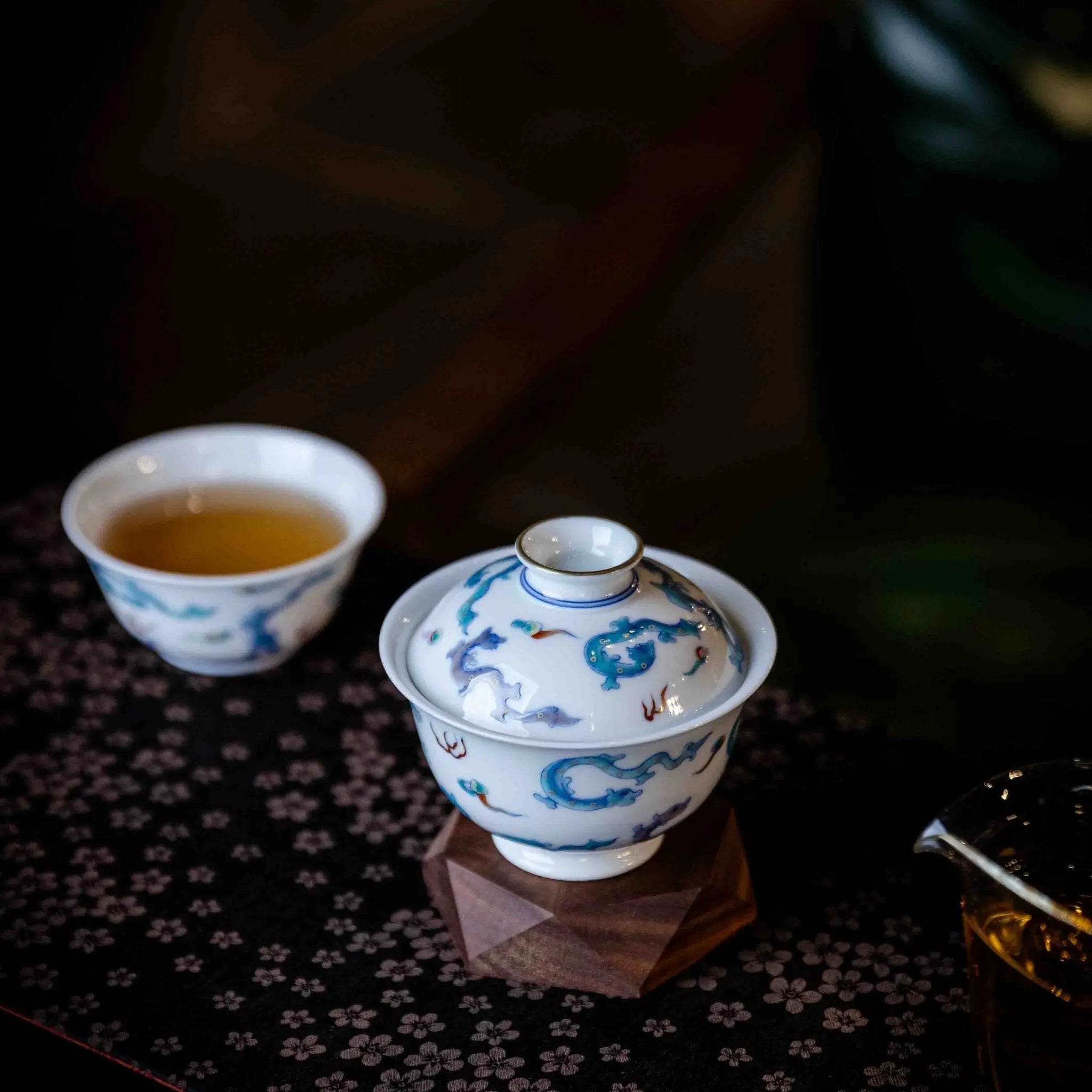 Chi Long 160cc - Jing De Zhen Porcelain Gaiwan zycschina