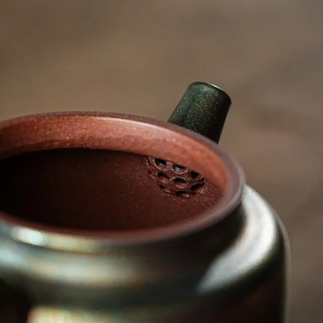 De Zhong 130cc - Yixing Handmade Teapot 江苏宜兴