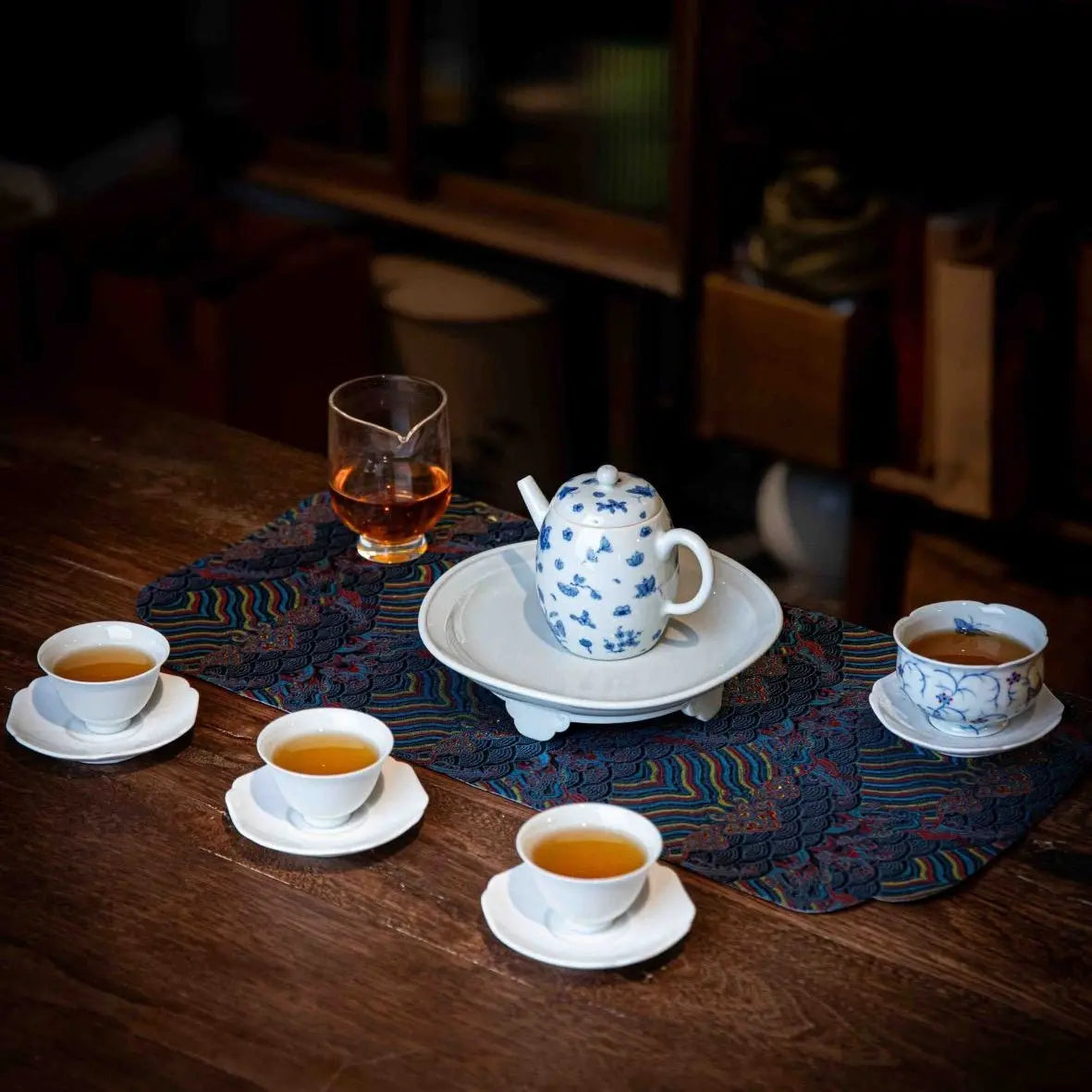Die Lian Hua - Jing De Zhen Porcelain Teapot zycschina