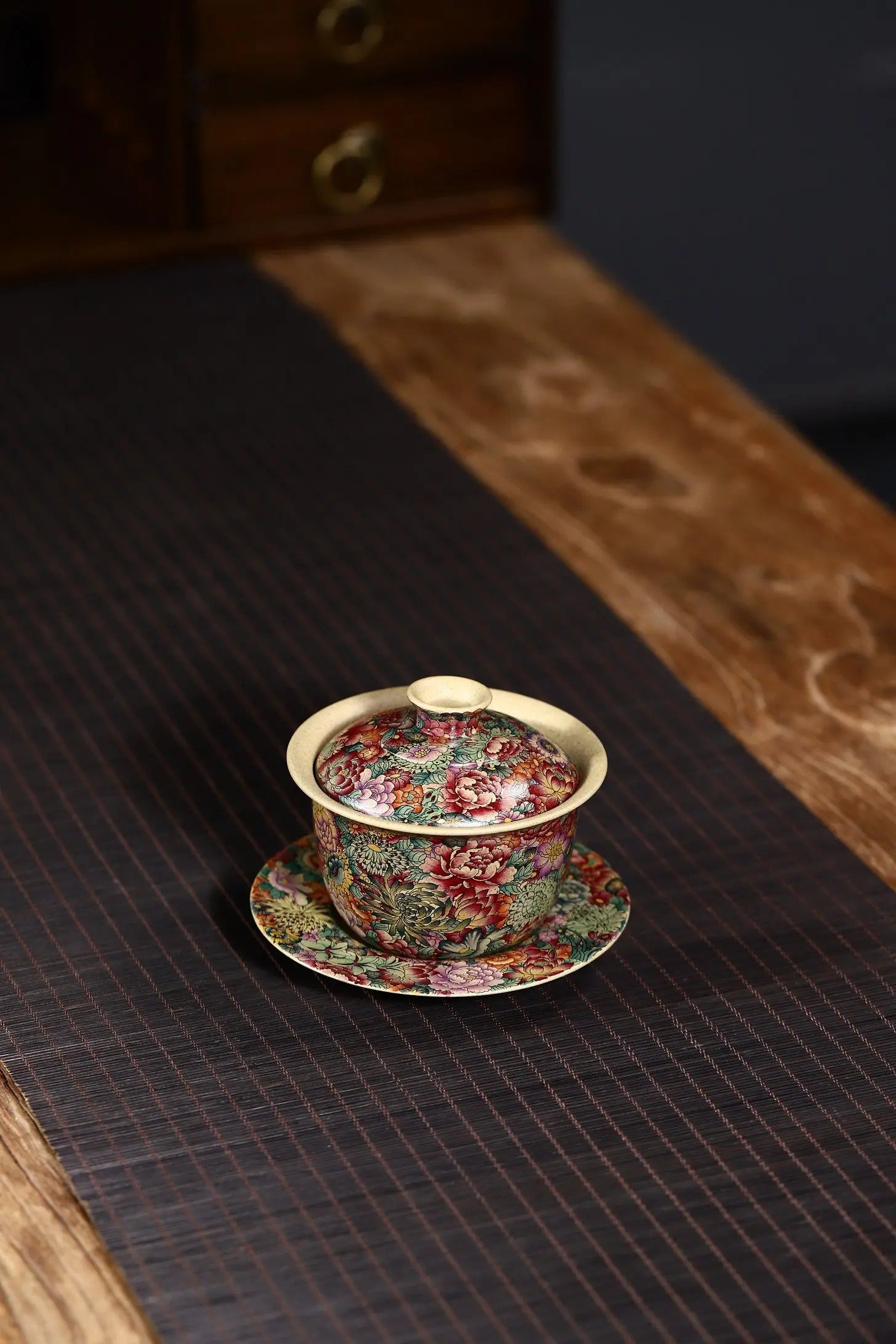 Fan Hua Si Jin 200cc - Yixing Handmade Gaiwan 江苏宜兴