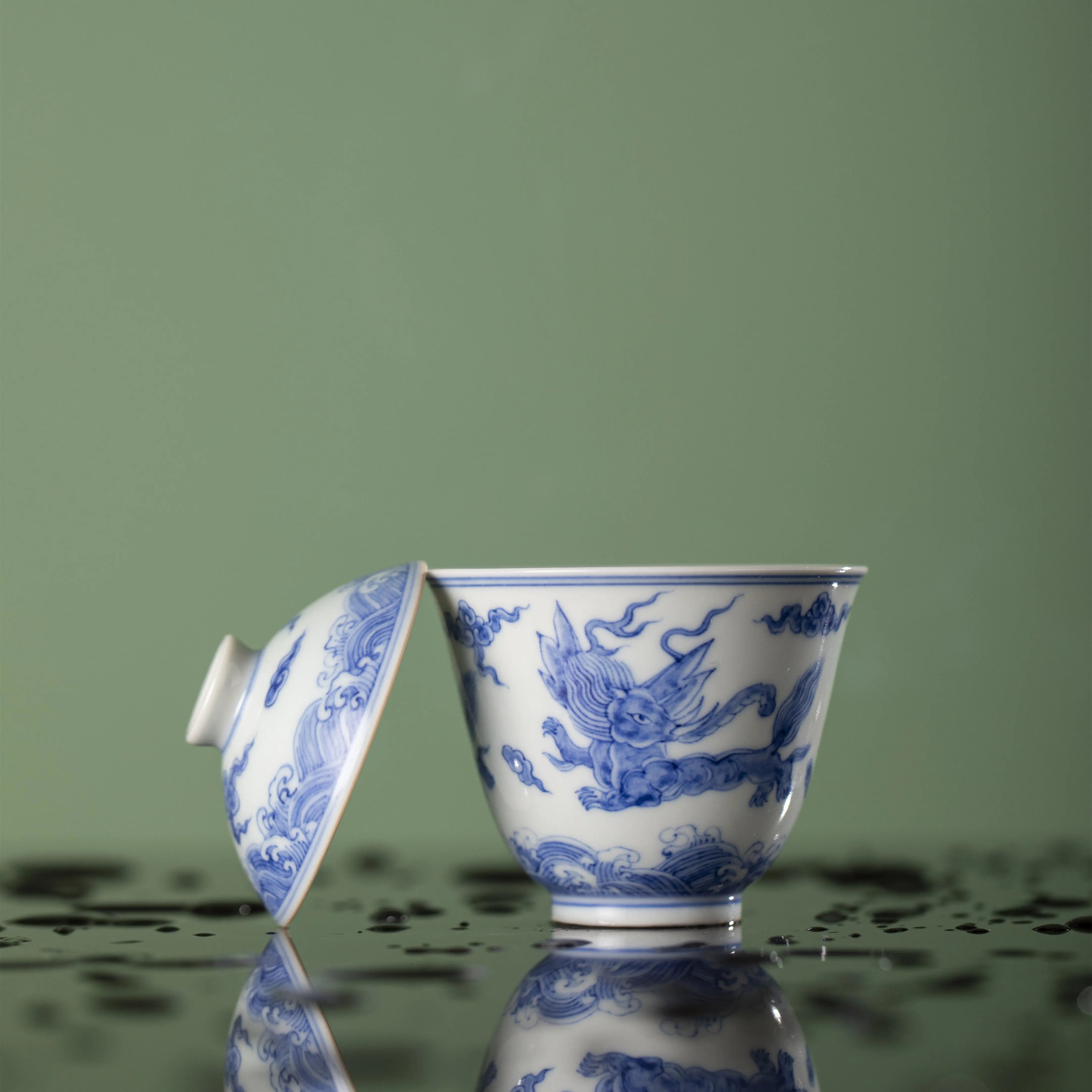 Hai Shui Rui Shou - Jing De Zhen Porcelain Gaiwan zycschina