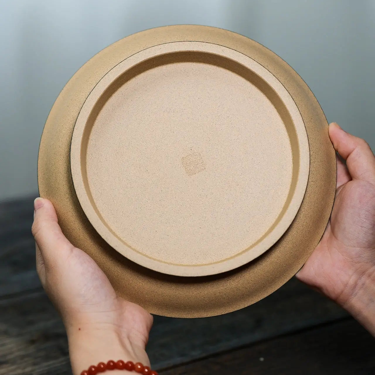 Hu Cheng - Dry Bubble Tray 江苏宜兴