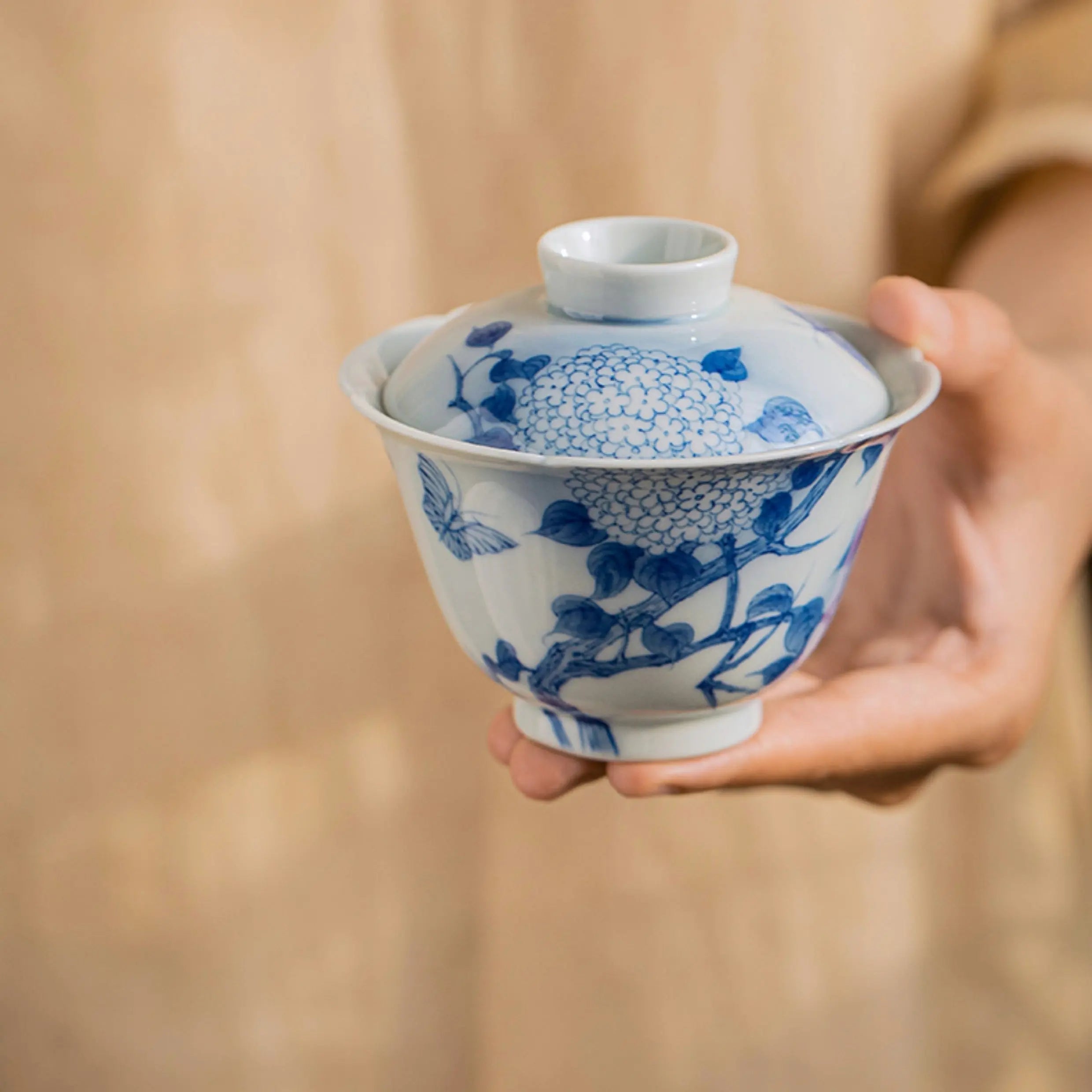 Hu Die Xiu Qiu Hua - Jing De Zhen Porcelain Gaiwan zycschina