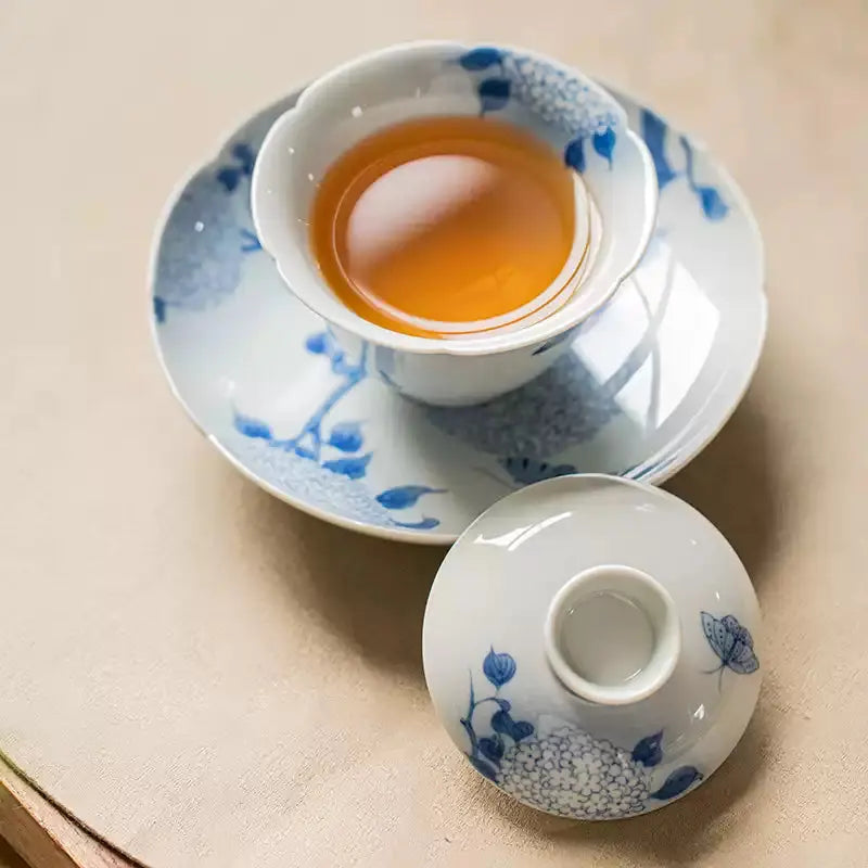 Hu Die Xiu Qiu Hua - Jing De Zhen Porcelain Gaiwan zycschina
