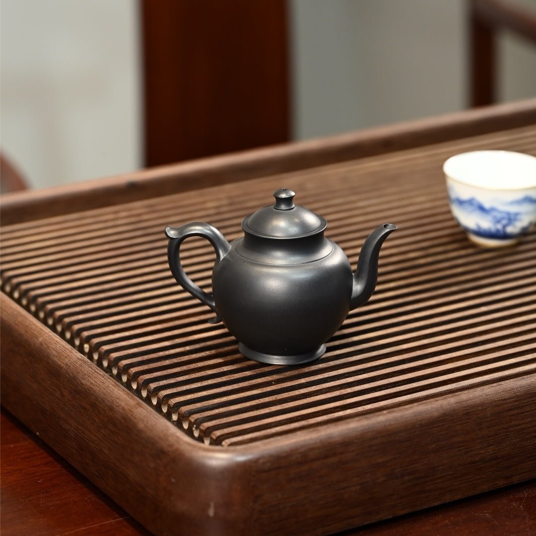 Hua Deng 160cc - Yixing Handmade Teapot 江苏宜兴
