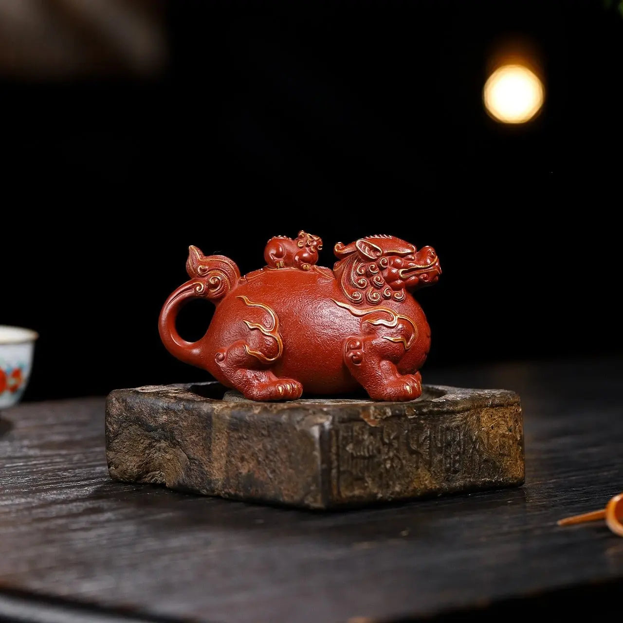 Huo Yan Gui Long 250cc - Yixing Handmade Teapot 江苏宜兴