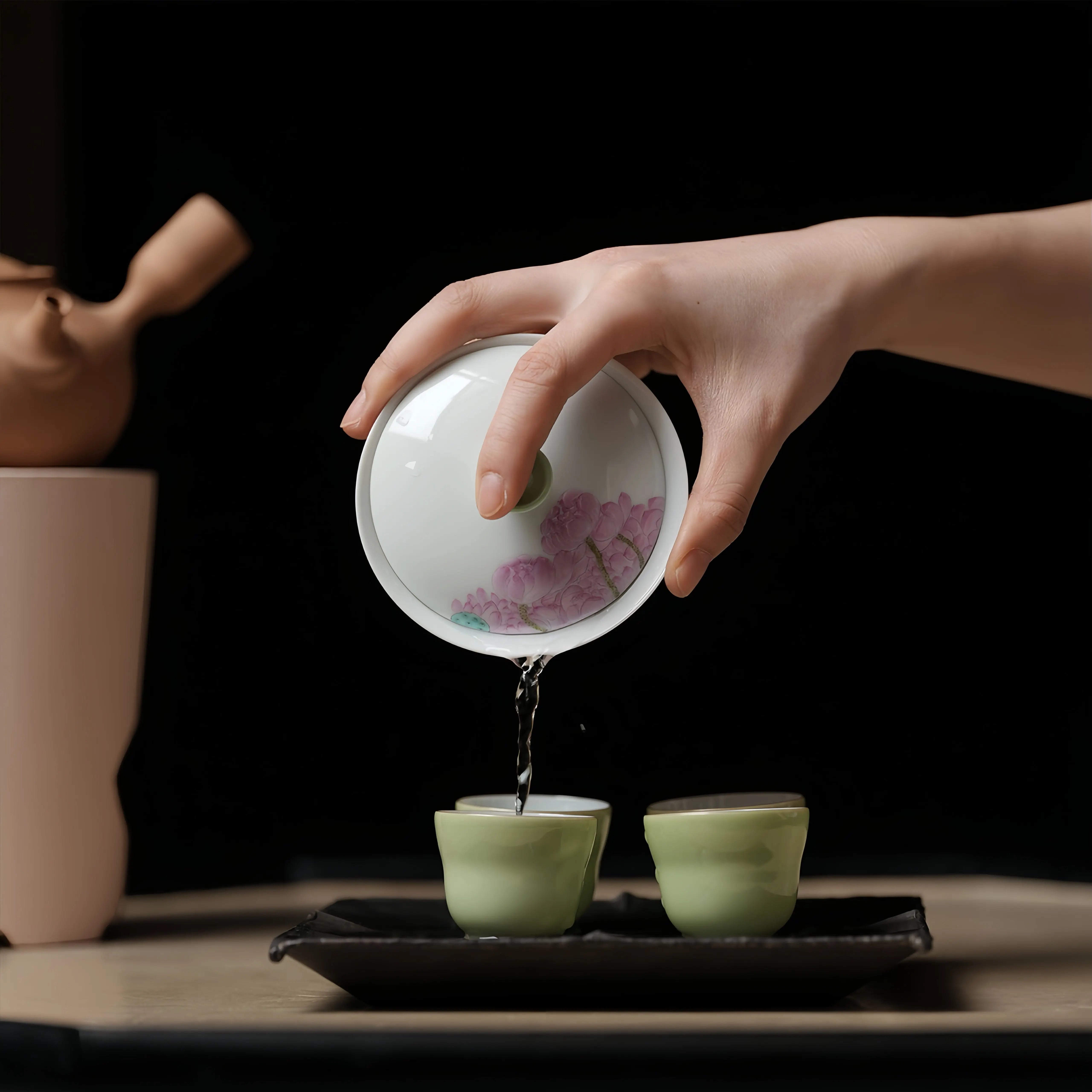 Ji He Lv Fu Qu 150cc - Jing De Zhen Porcelain Gaiwan zycschina