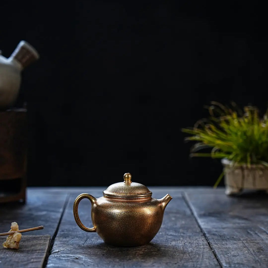 Jin Bei Shao Gong Zhu 140cc - Yixing Handmade Teapot 江苏宜兴
