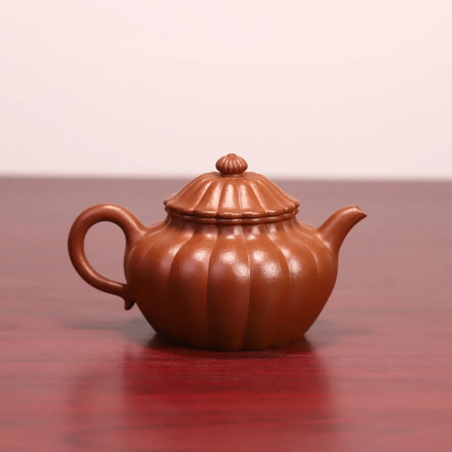 Jin Wen Lian Zi 220cc - Yixing Handmade Teapot 江苏宜兴