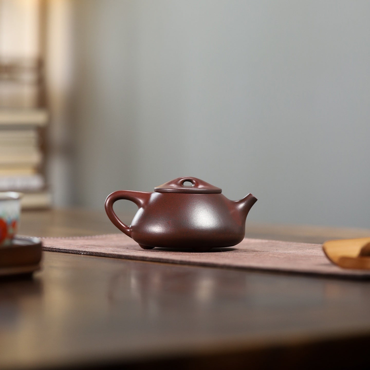 Jing Zhou Shi Piao 200cc - Yixing Handmade Teapot 江苏宜兴