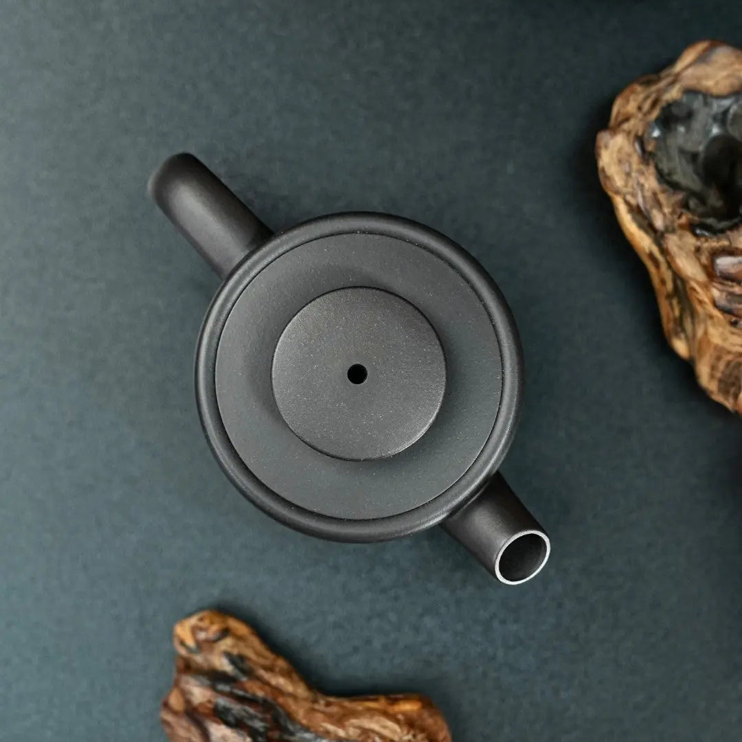 Ju Lun 180cc - Yixing Handmade Teapot 江苏宜兴