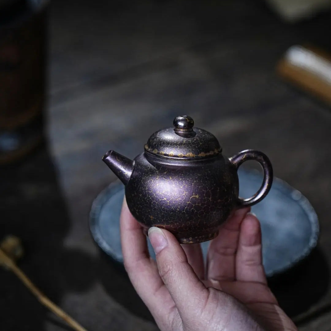 Ju Lun Zhu 100cc - Yixing Handmade Teapot 江苏宜兴