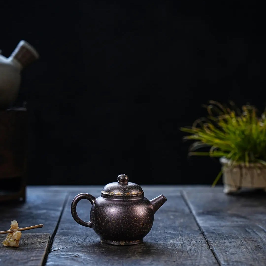 Ju Lun Zhu 100cc - Yixing Handmade Teapot 江苏宜兴