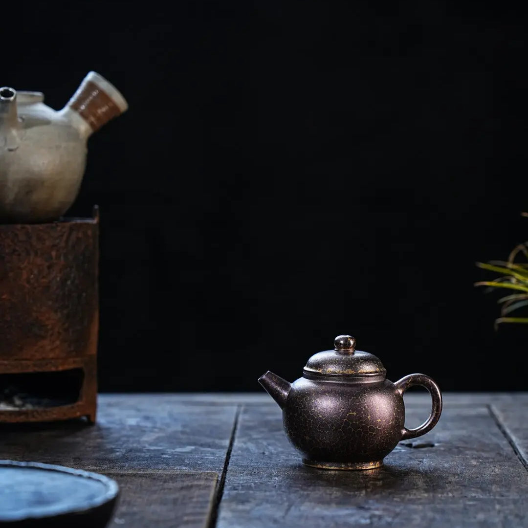 Ju Lun Zhu 100cc - Yixing Handmade Teapot 江苏宜兴