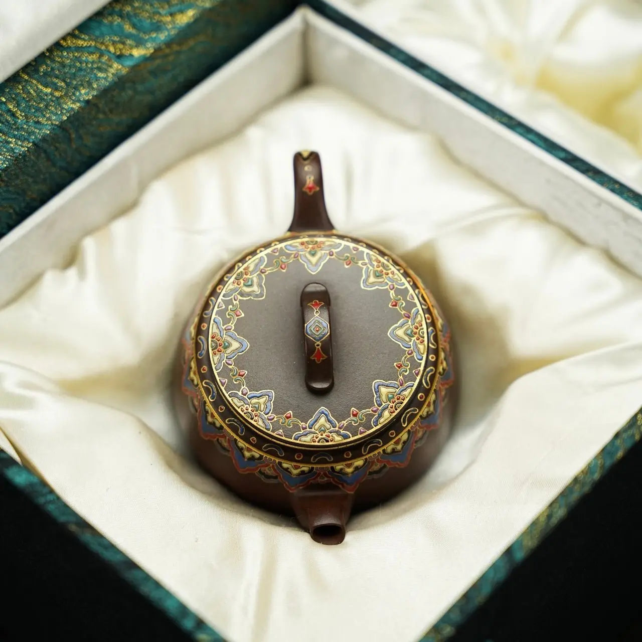 Jun Yue 130cc - Yixing Handmade Teapot 江苏宜兴