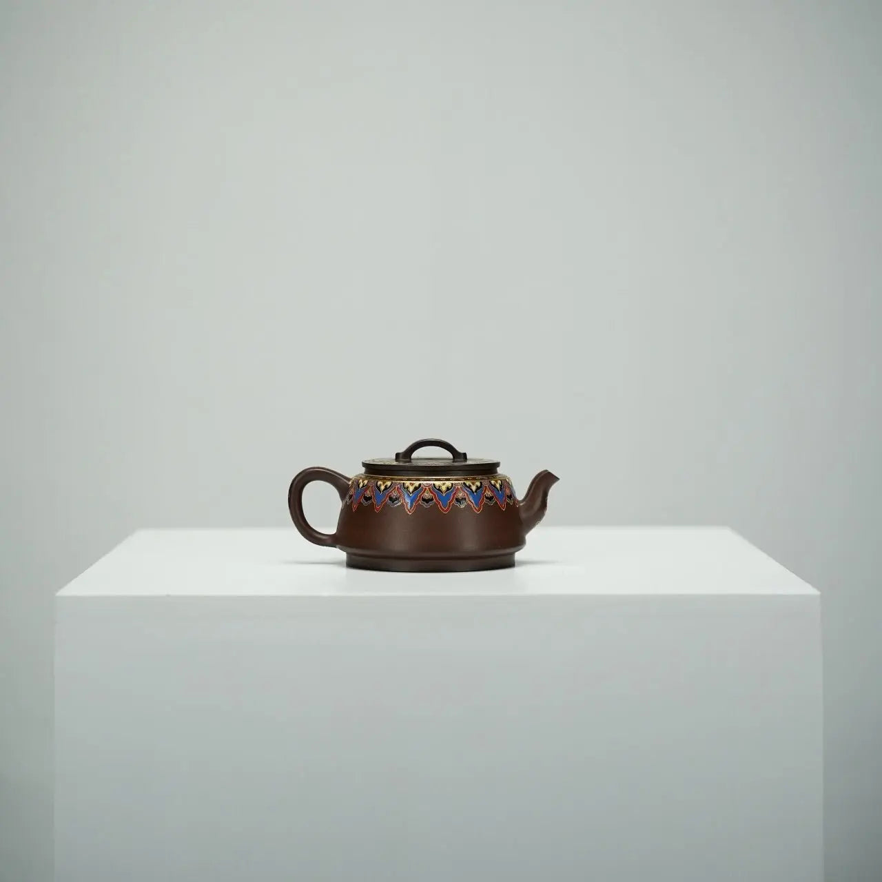 Jun Yue 130cc - Yixing Handmade Teapot 江苏宜兴