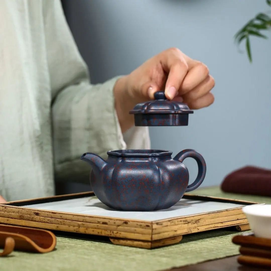 Kui Fang Gu 200cc - Yixing Handmade Teapot 江苏宜兴