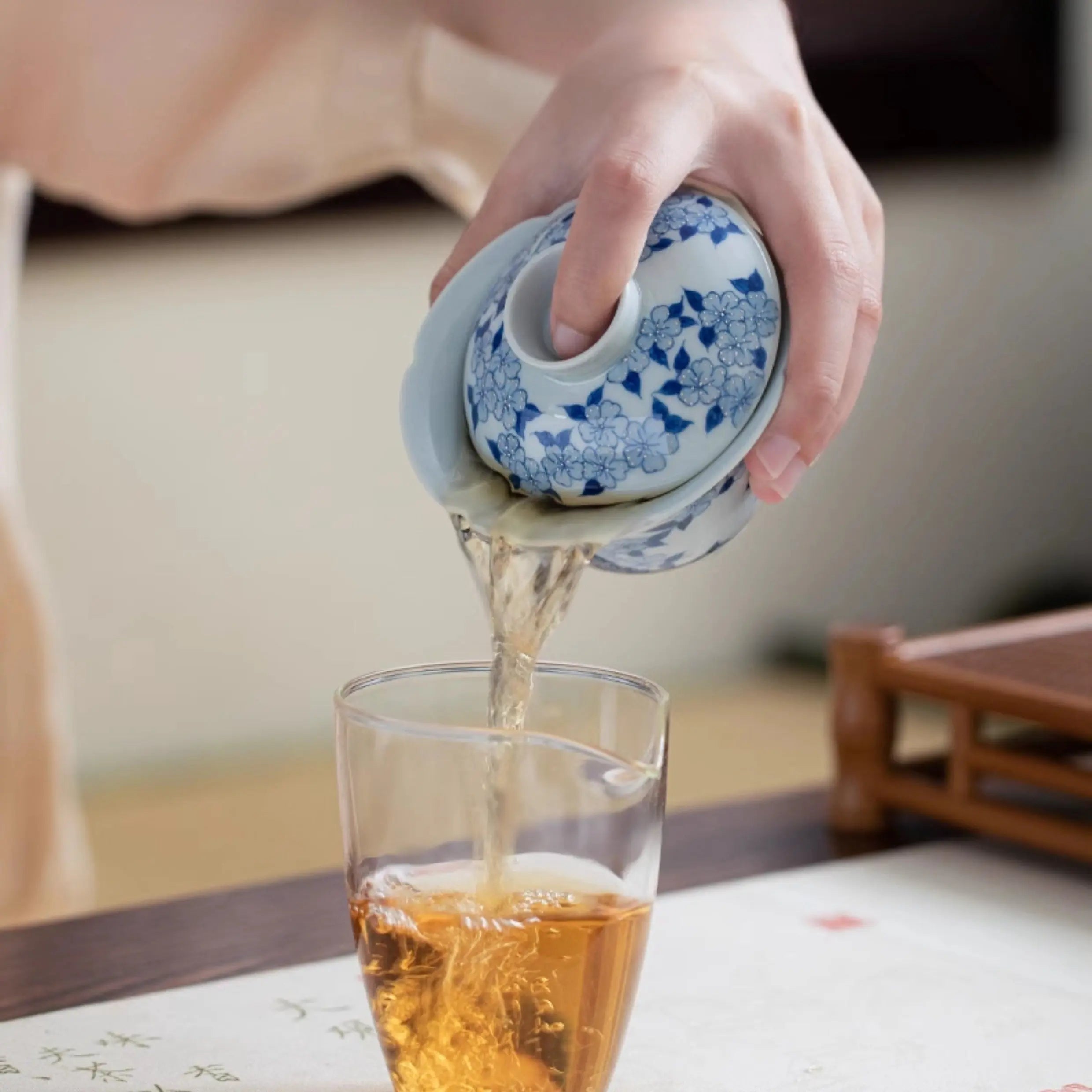 Li Hua Sa Jin - Jing De Zhen Porcelain Gaiwan zycschina