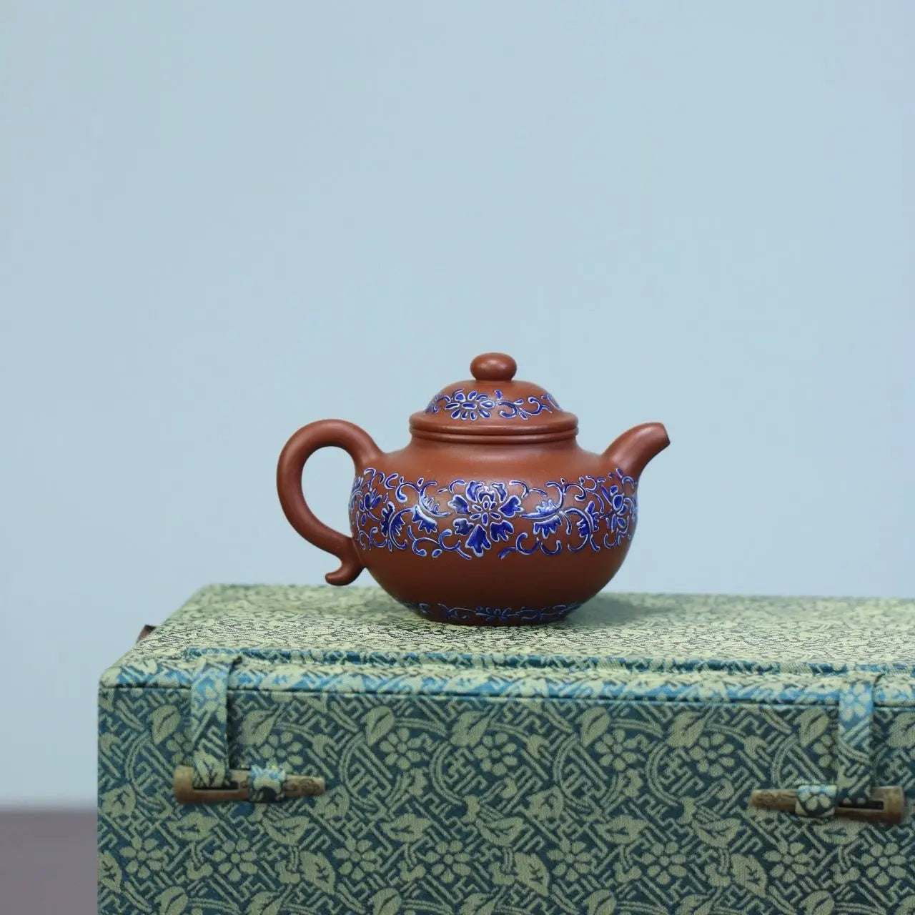 Lian Zi 150cc - Yixing Handmade Teapot 江苏宜兴