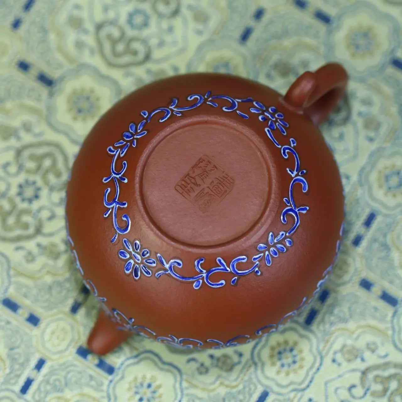 Lian Zi 150cc - Yixing Handmade Teapot 江苏宜兴