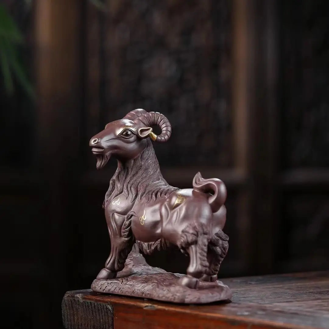 Ling Tou Yang - Zisha Sculpture 江苏宜兴