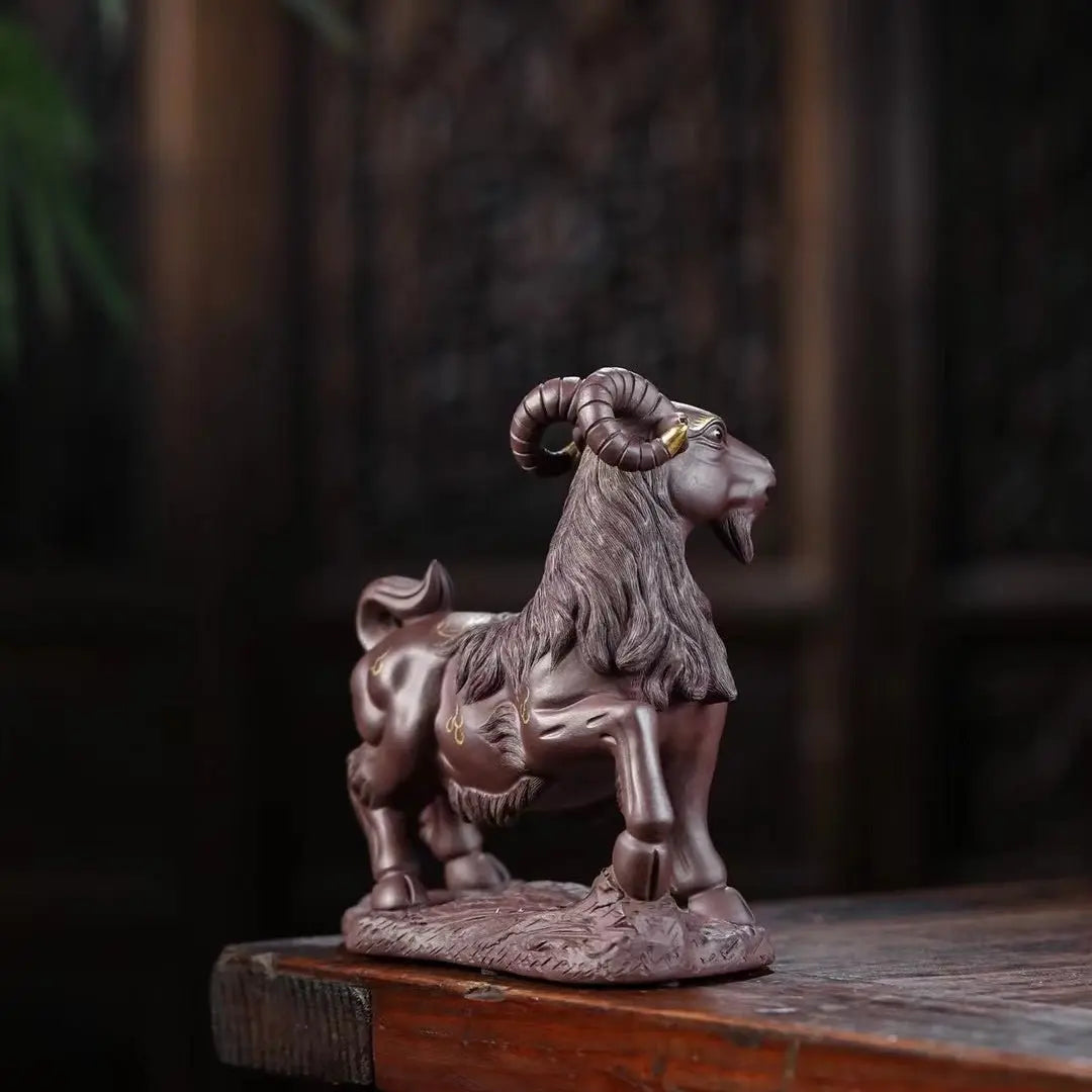 Ling Tou Yang - Zisha Sculpture 江苏宜兴