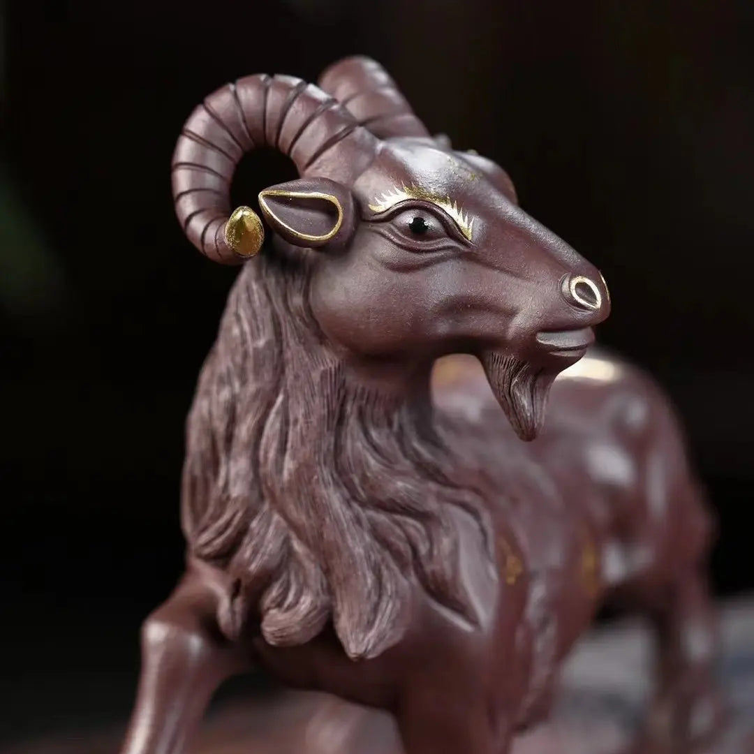 Ling Tou Yang - Zisha Sculpture 江苏宜兴