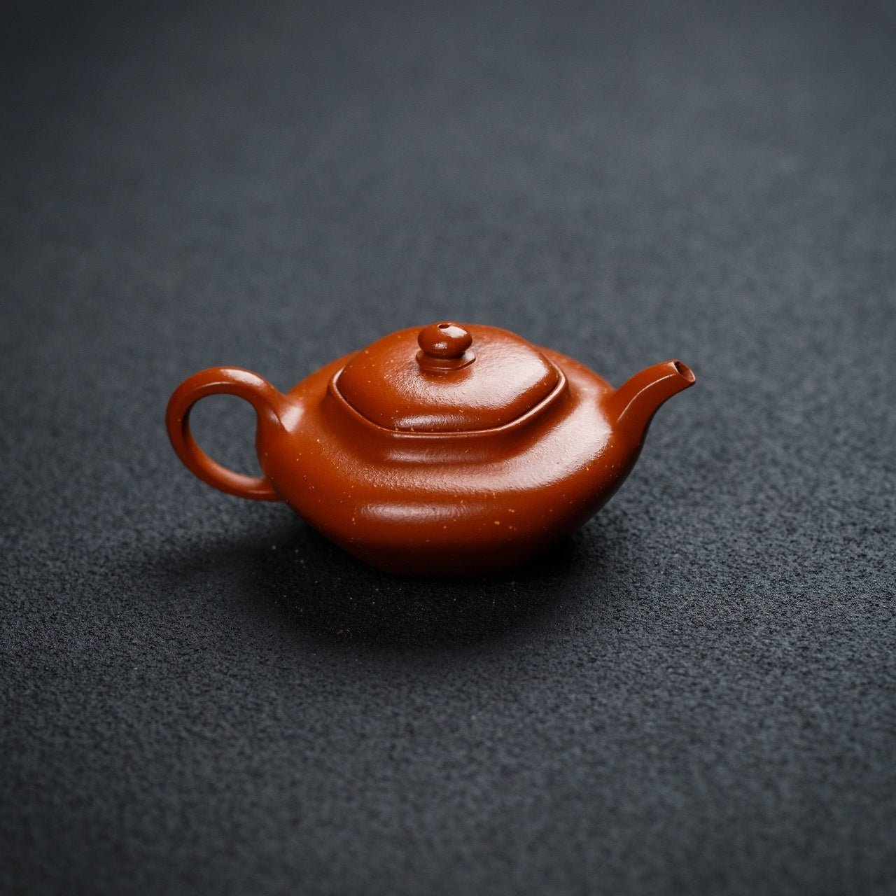 Liu Fang Shu He 150cc - Yixing Handmade Teapot 江苏宜兴