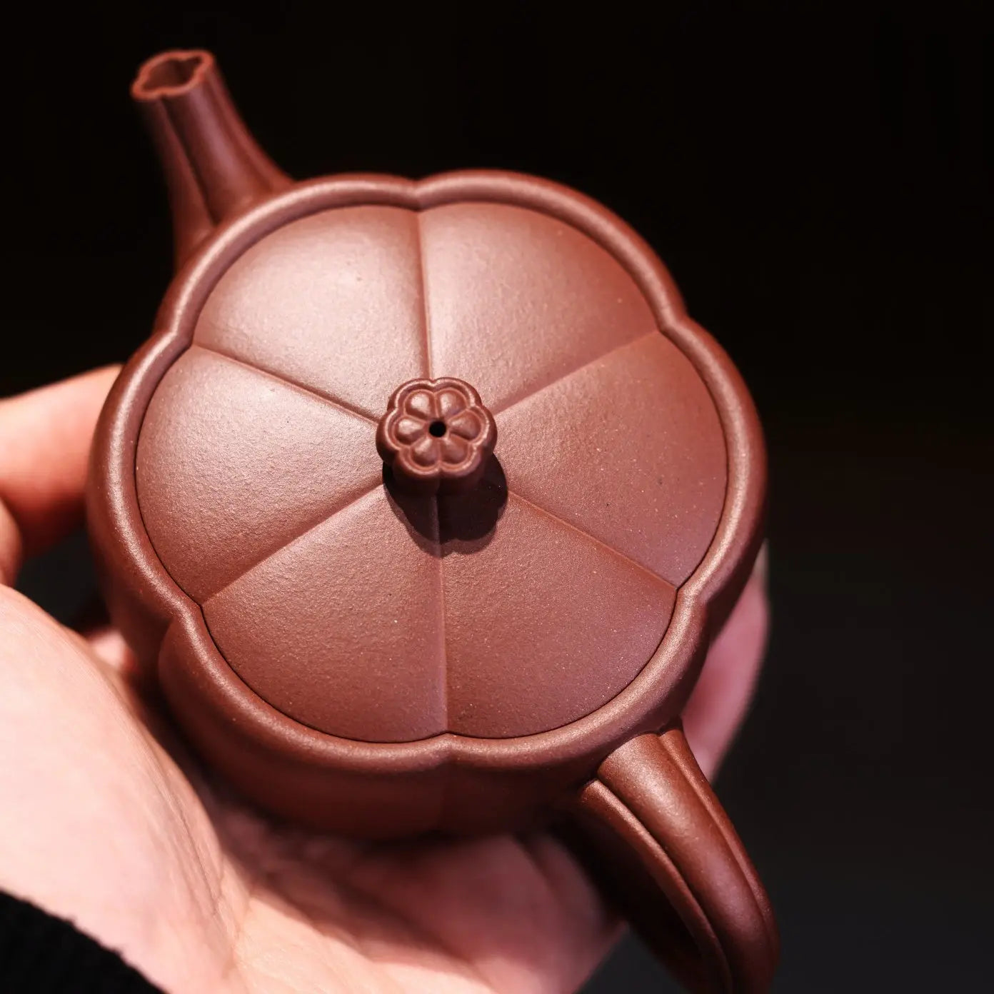 Mei Hua Han Wa 150cc - Yixing Handmade Teapot 江苏宜兴