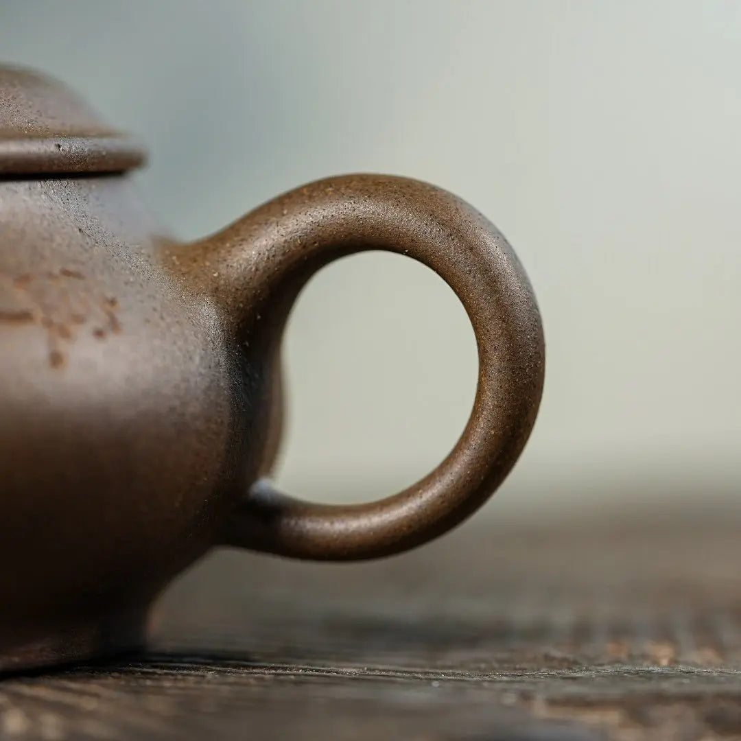 Ming Lu 175cc - Yixing Handmade Teapot 江苏宜兴